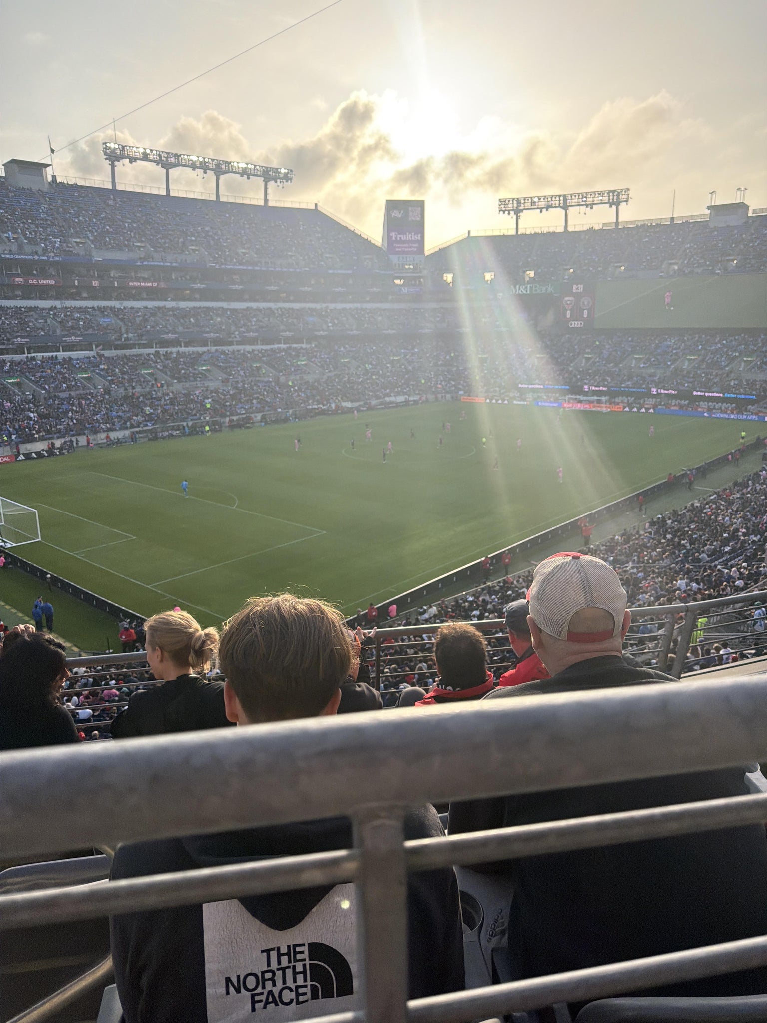 Vue réelle des fans prise de la Section 206 au site M&T Bank Stadium par Chris K