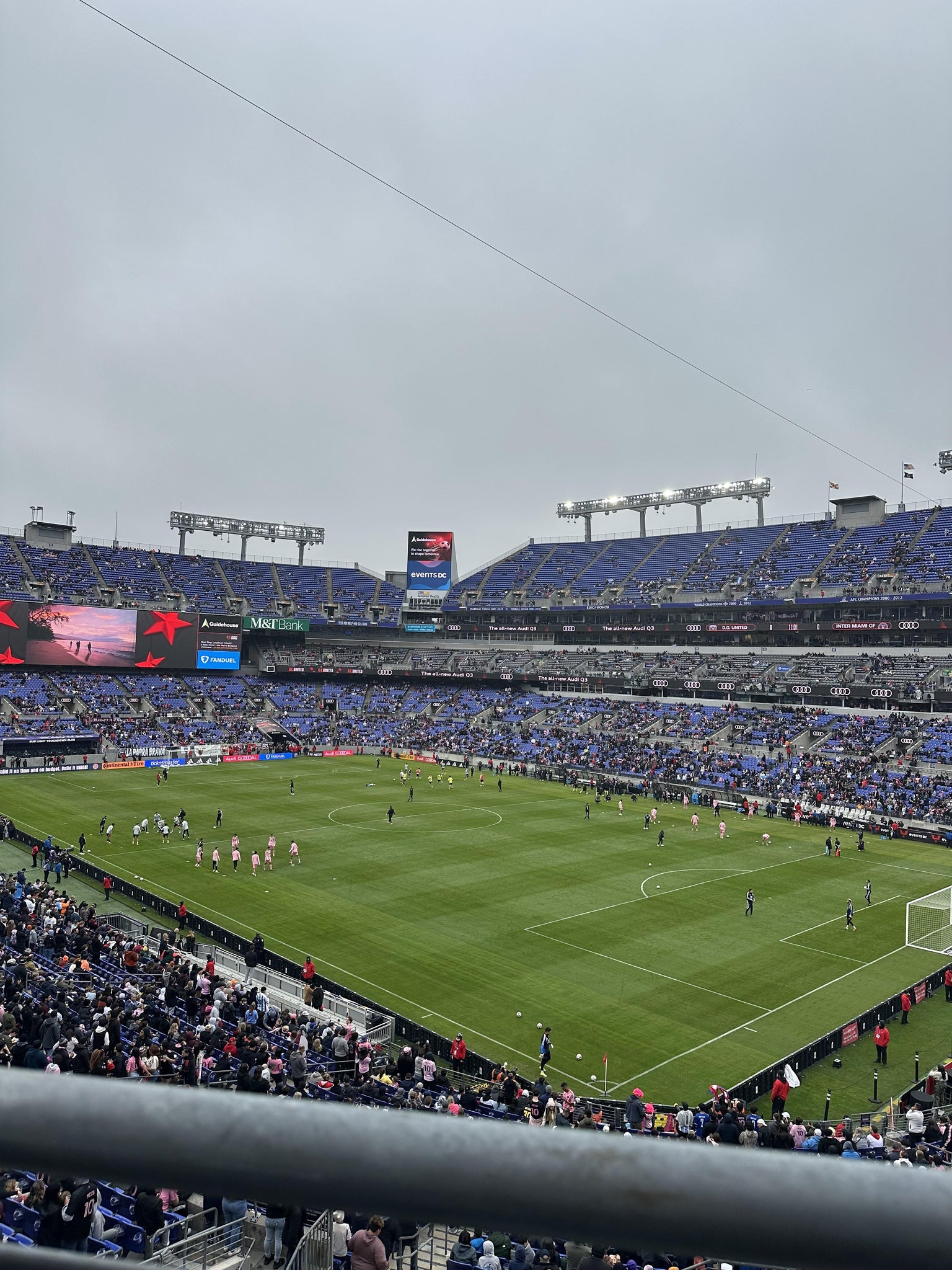 Vue réelle des fans prise de la Section 247 au site M&T Bank Stadium par Anonymous User