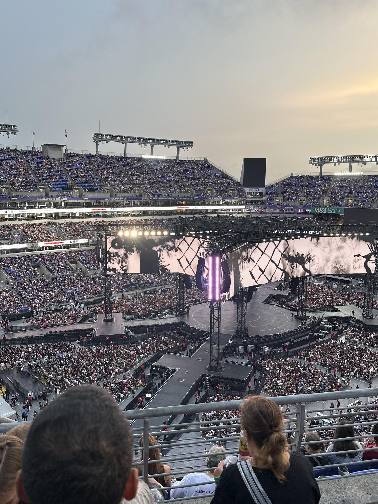 Vue réelle des fans prise de la Section 506 au site M&T Bank Stadium par Tania S