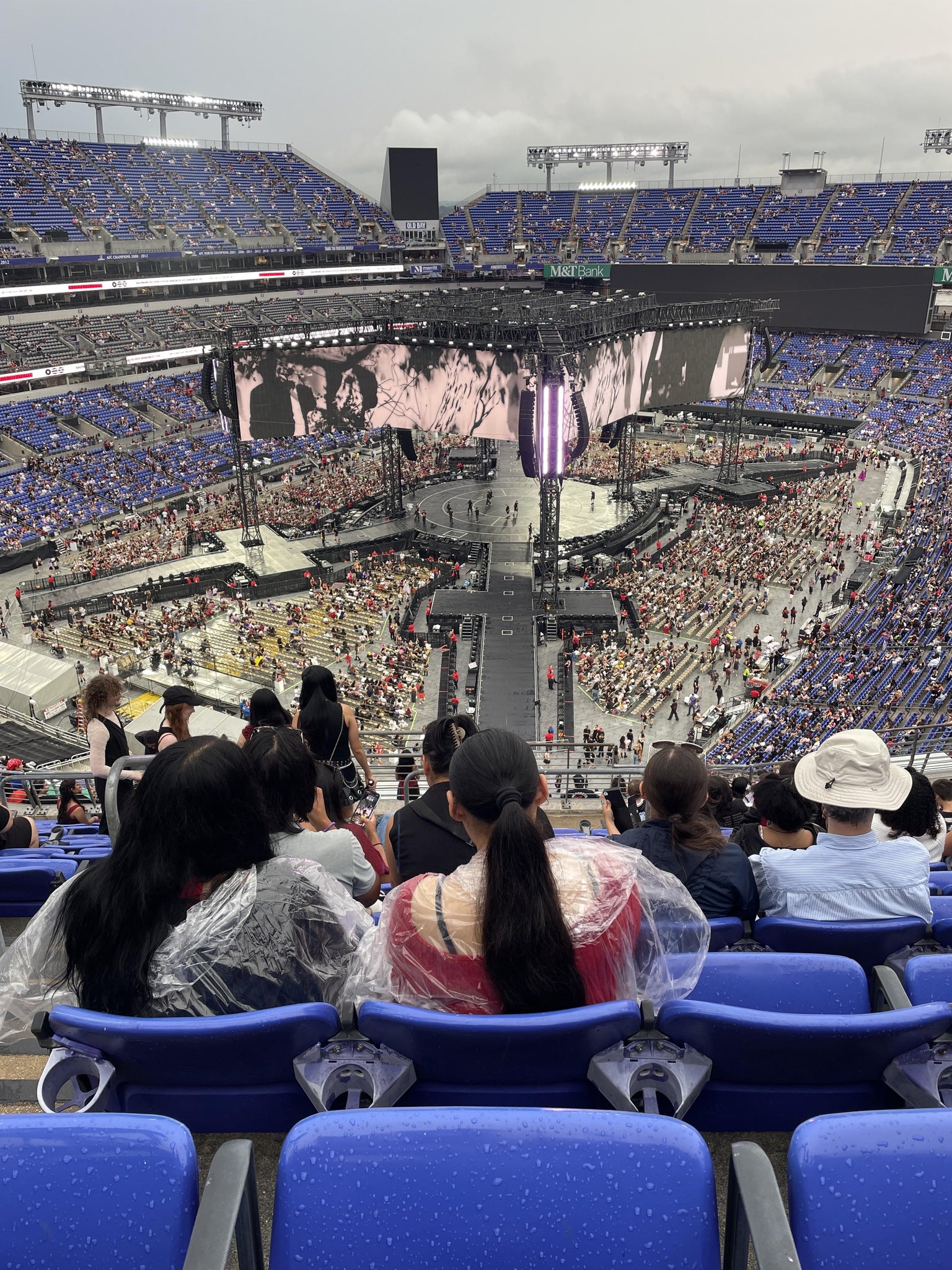 Vue réelle des fans prise de la Section 508 au site M&T Bank Stadium par Sra G