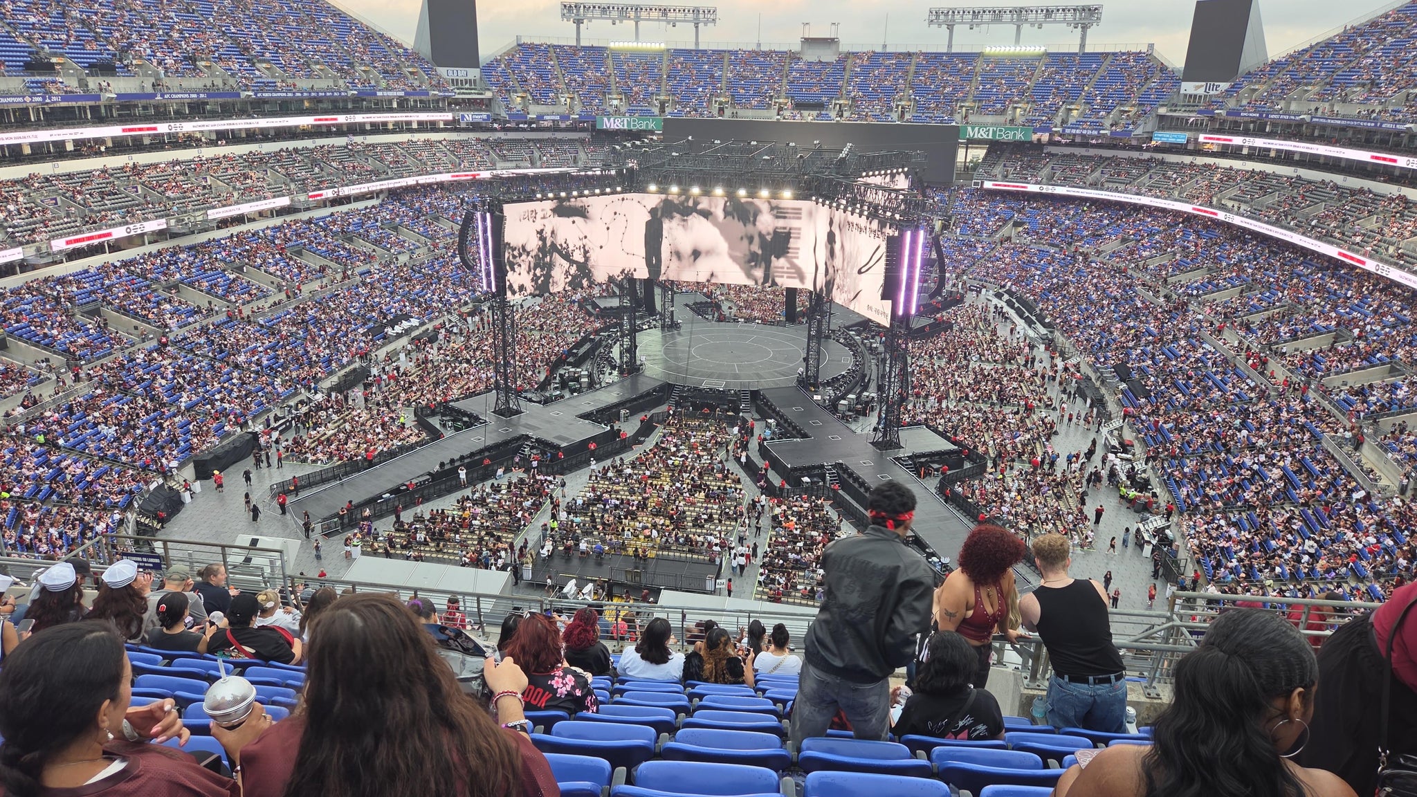 Vue réelle des fans prise de la Section 512 au site M&T Bank Stadium par Pamela F