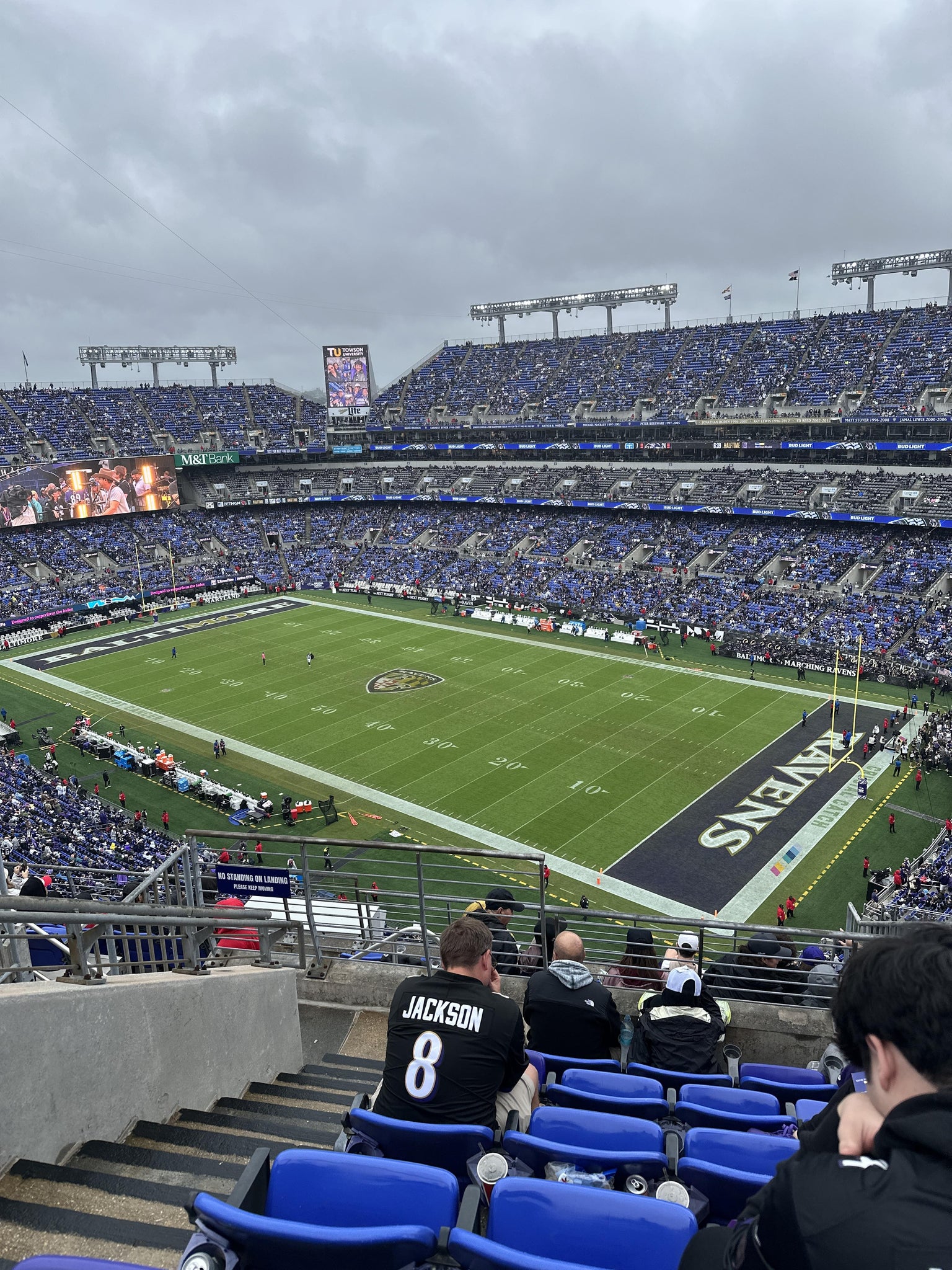 Vue réelle des fans prise de la Section 520 au site M&T Bank Stadium par Jordan B