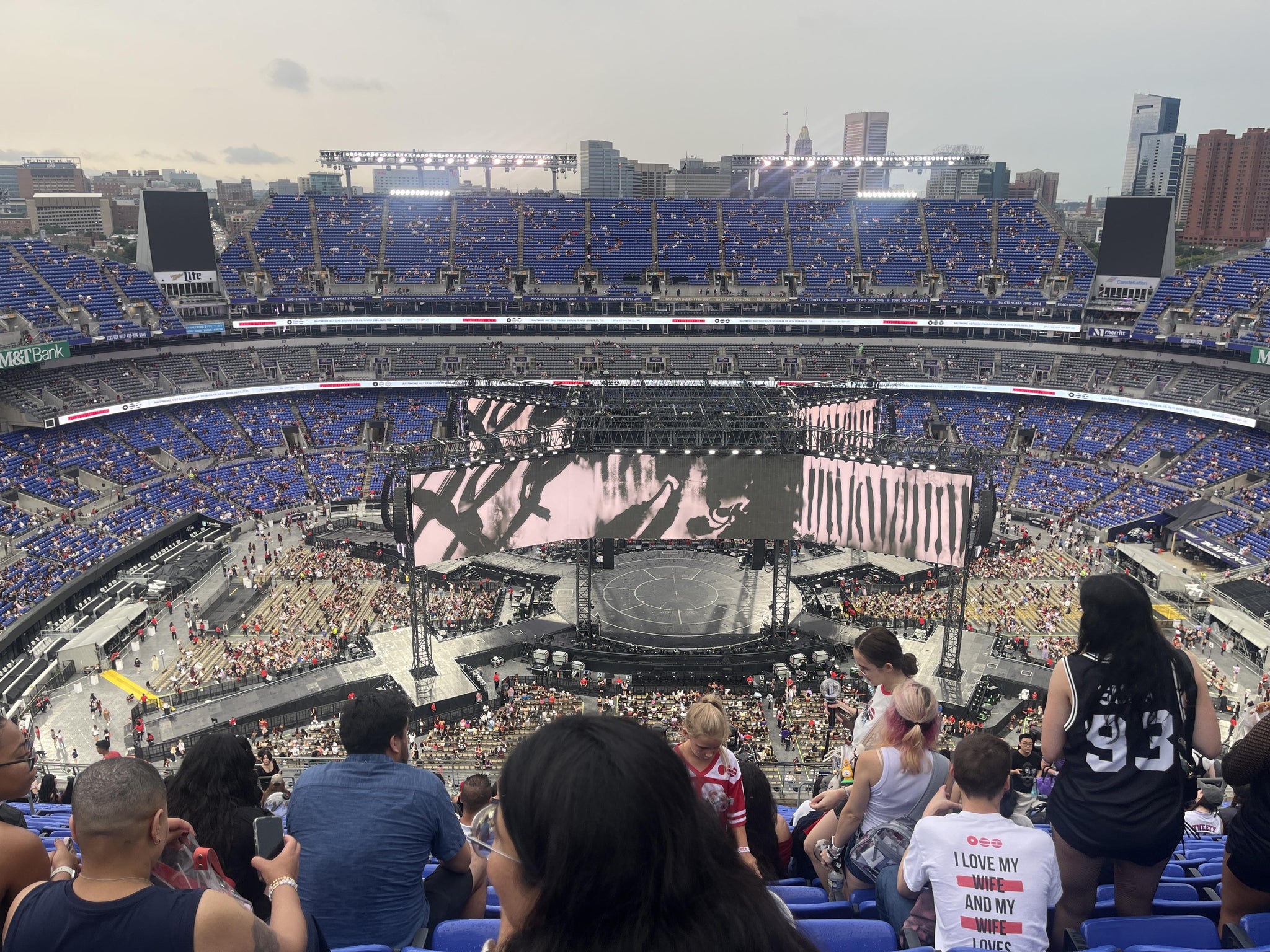 Vue réelle des fans prise de la Section 527 au site M&T Bank Stadium par Hanelle S