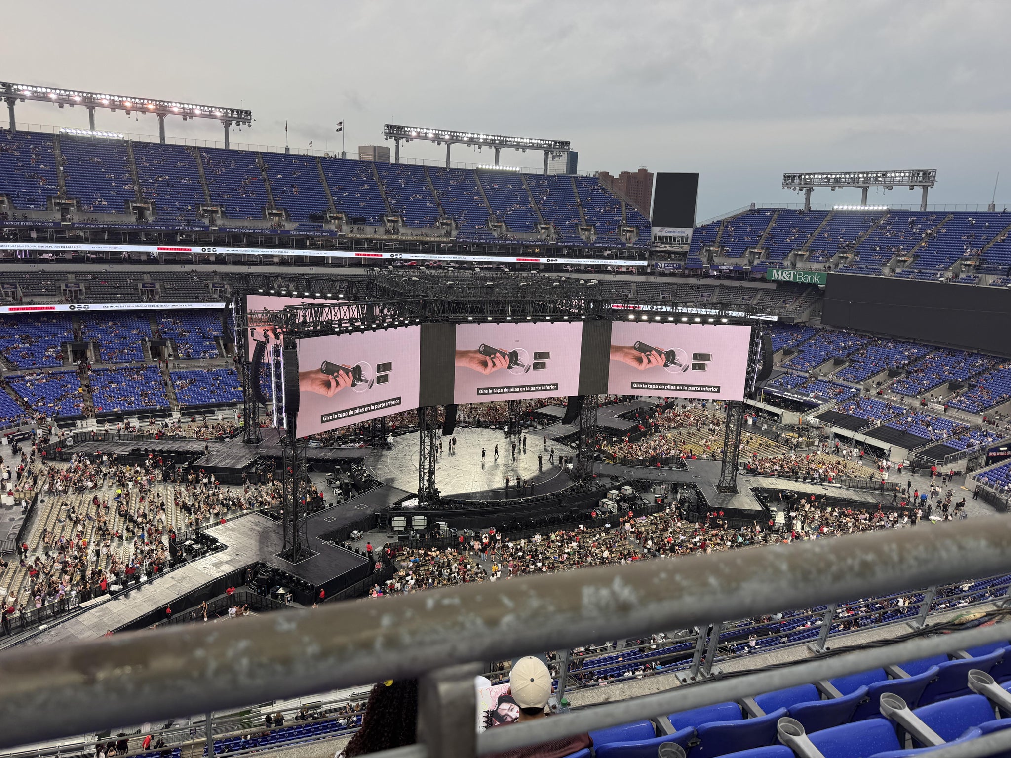 Vue réelle des fans prise de la Section 529 au site M&T Bank Stadium par Jennifer kay B