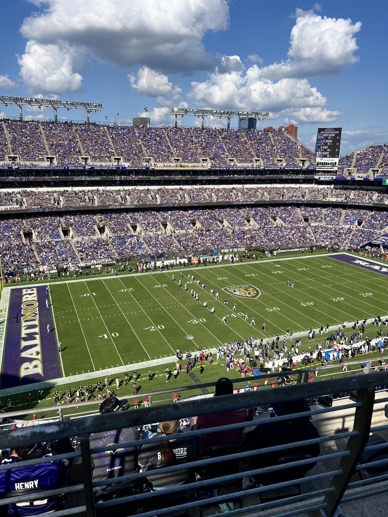 Vue réelle des fans prise de la Section 530 au site M&T Bank Stadium par Cesar S