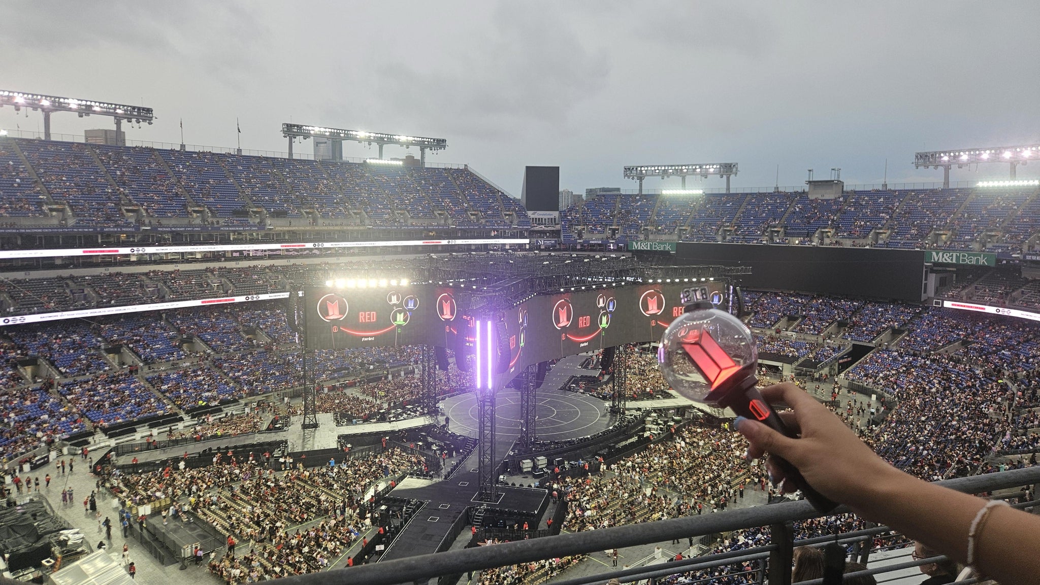 Vue réelle des fans prise de la Section 533 au site M&T Bank Stadium par Sally G