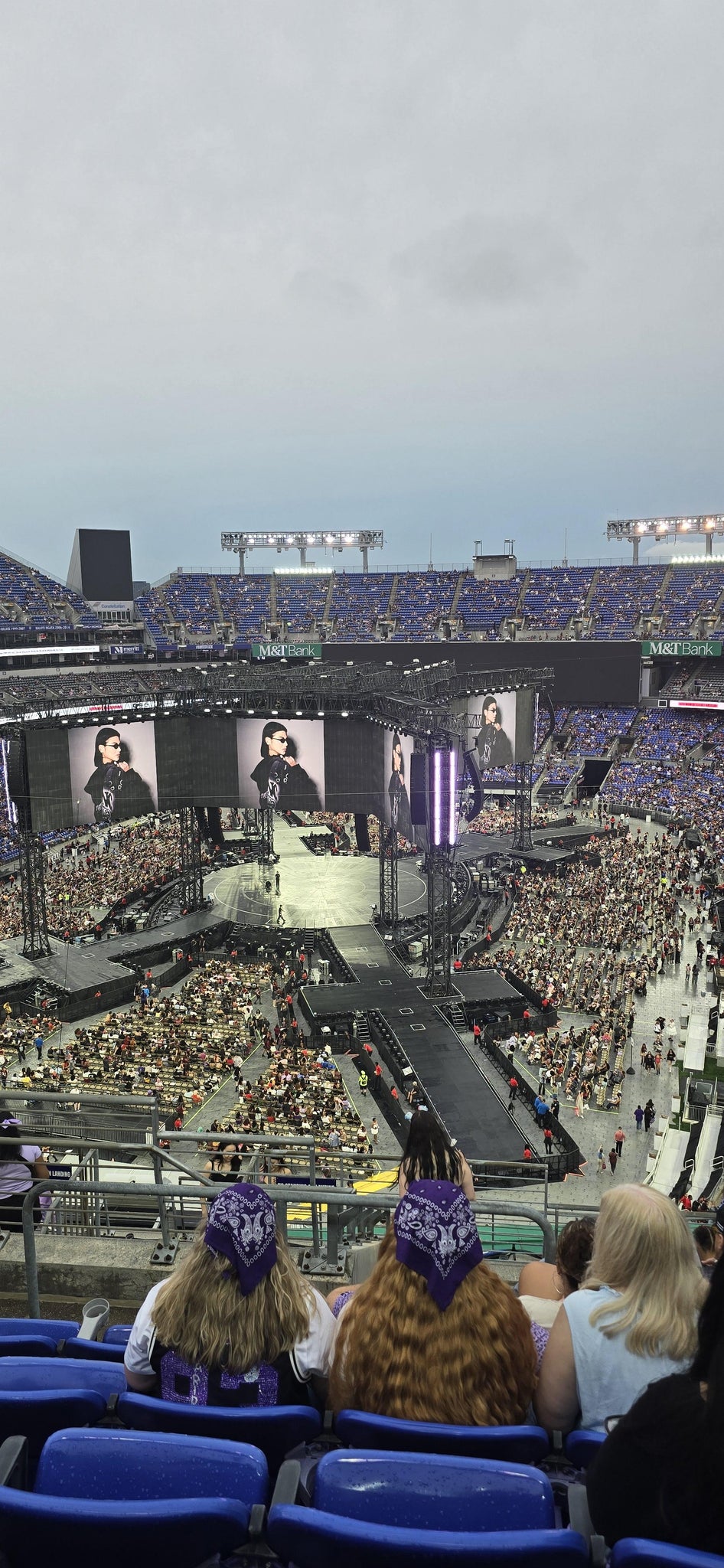 Vue réelle des fans prise de la Section 537 au site M&T Bank Stadium par Aleeahmaris M