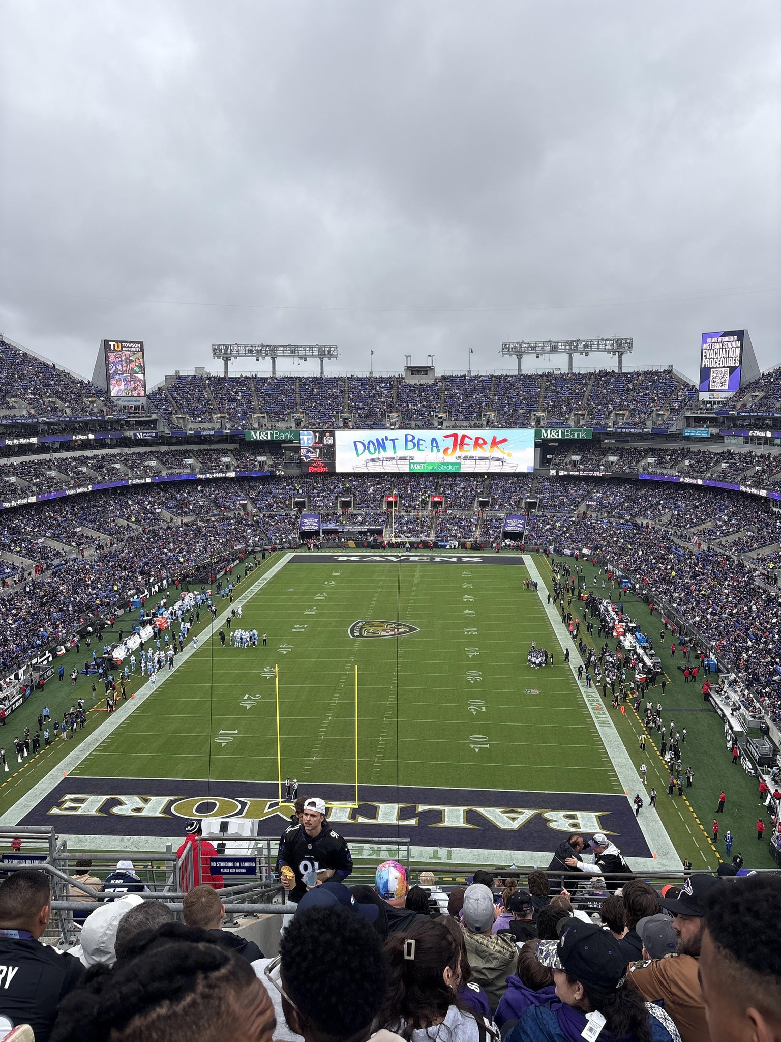 Vue réelle des fans prise de la Section 539 au site M&T Bank Stadium par Joe L