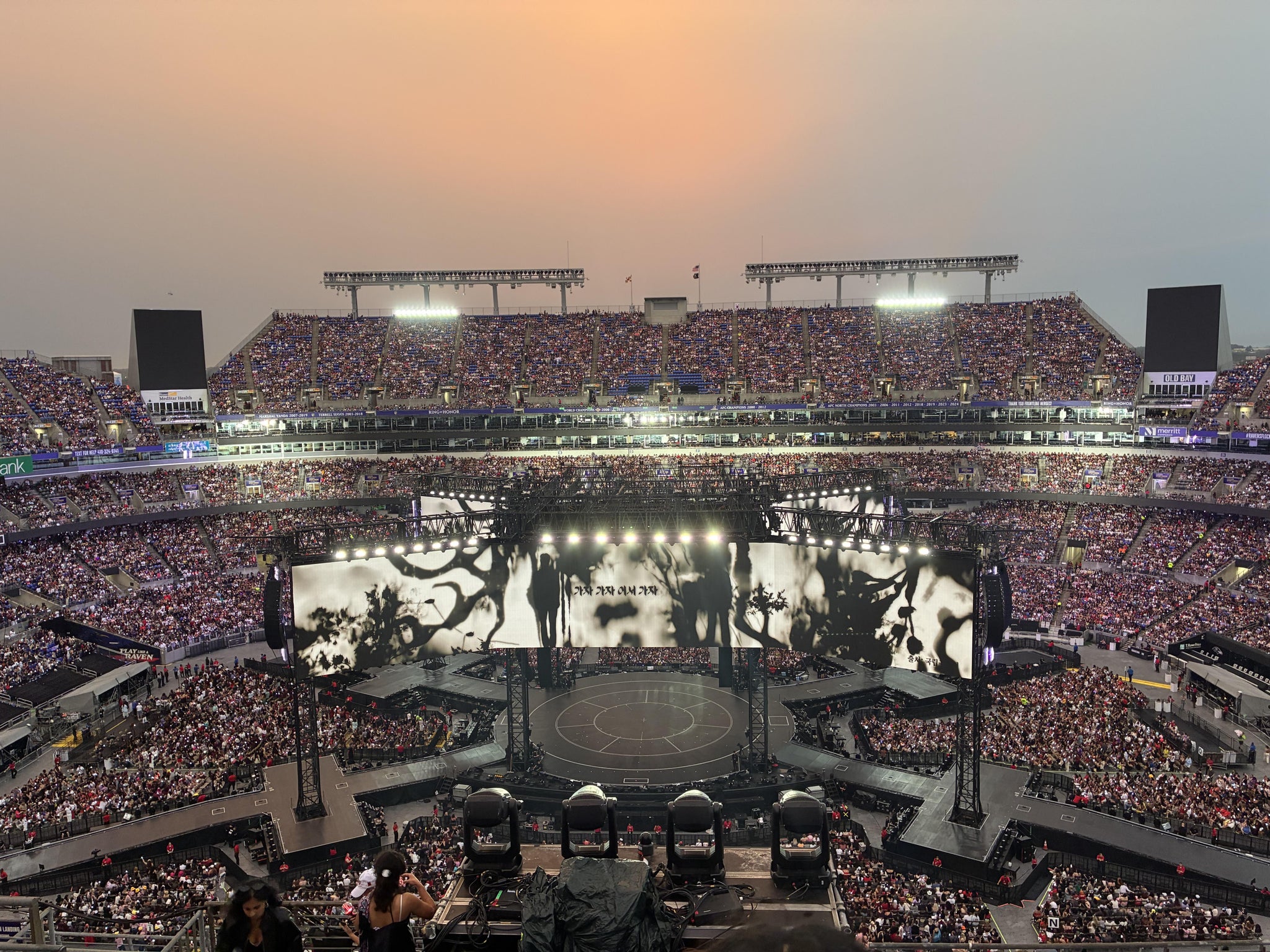 Vue réelle des fans prise de la Section 553 au site M&T Bank Stadium par Sabrina T