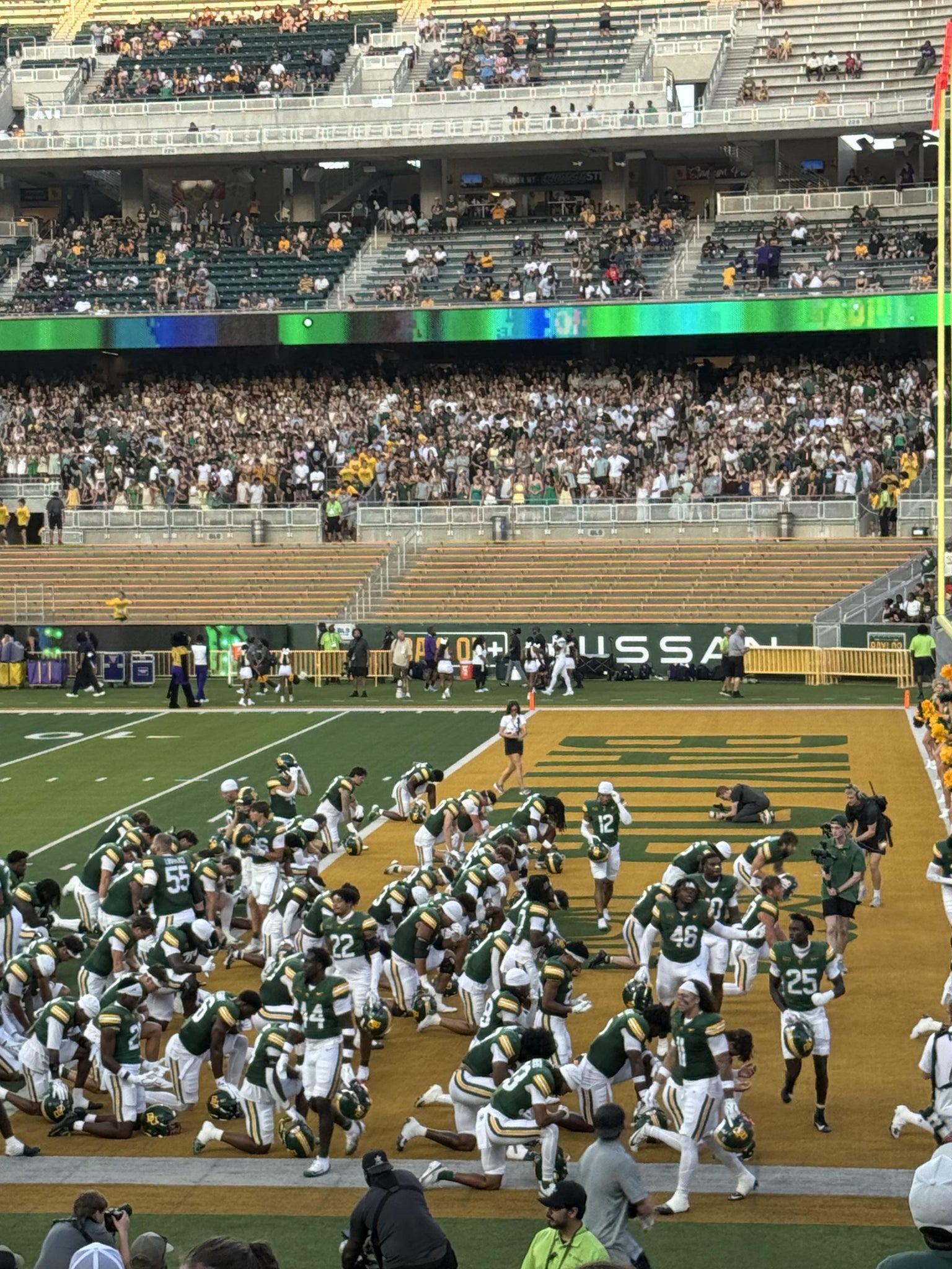 Vue réelle des fans prise de la Section 102 au site McLane Stadium par Anonymous User