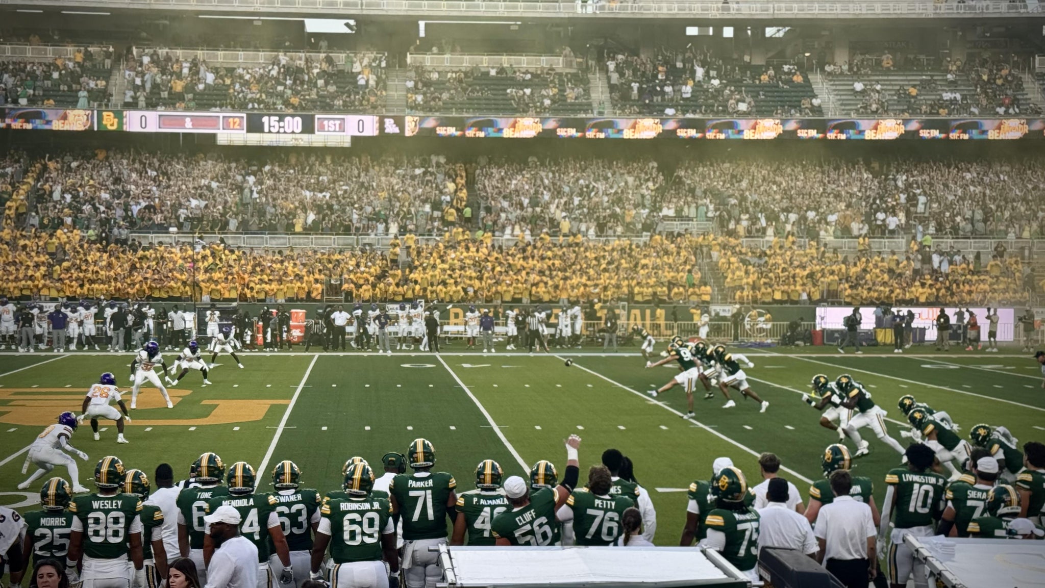 Vue réelle des fans prise de la Section 106 au site McLane Stadium par Darin R