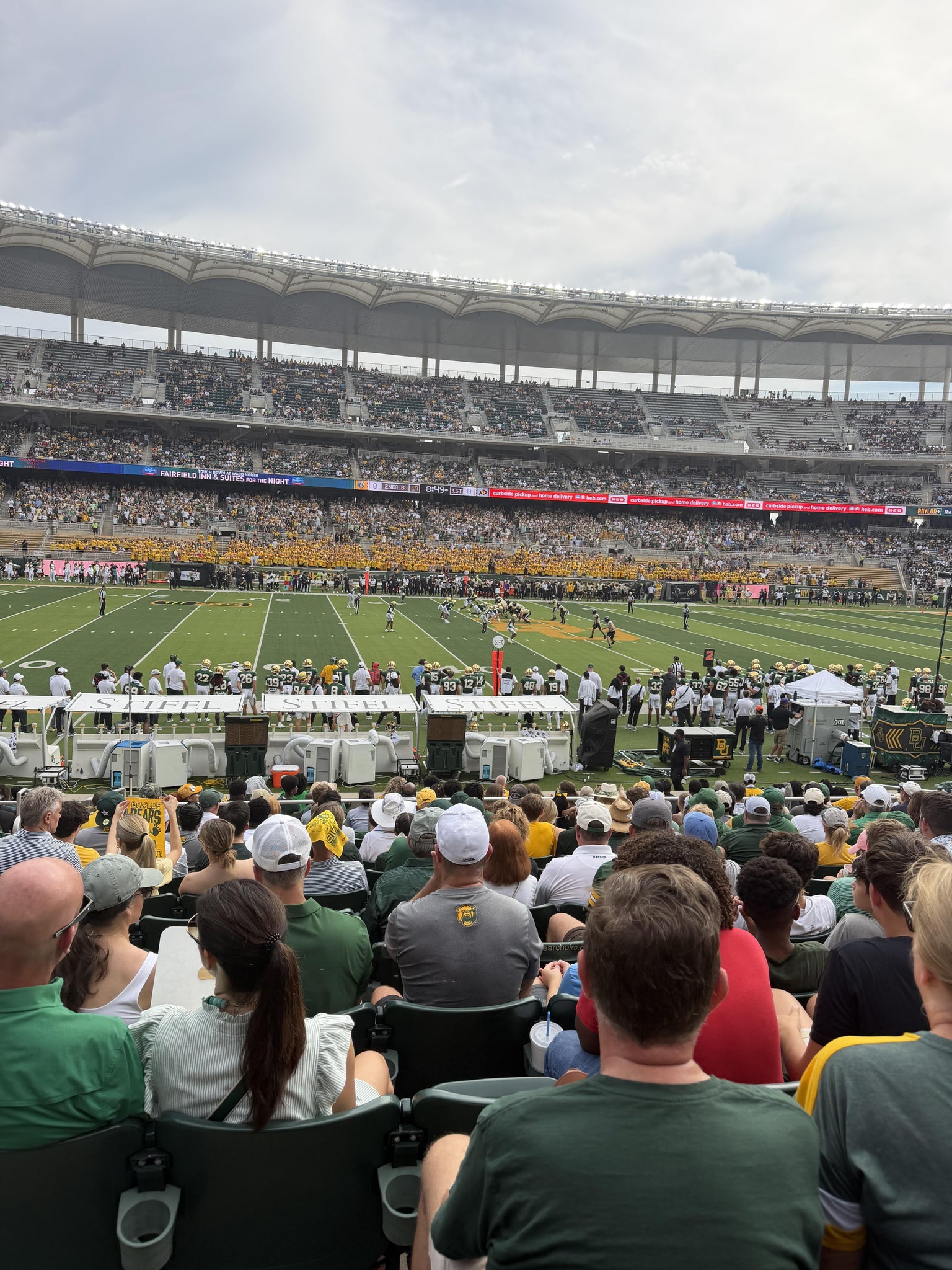 Vue réelle des fans prise de la Section 107 au site McLane Stadium par Mark Y
