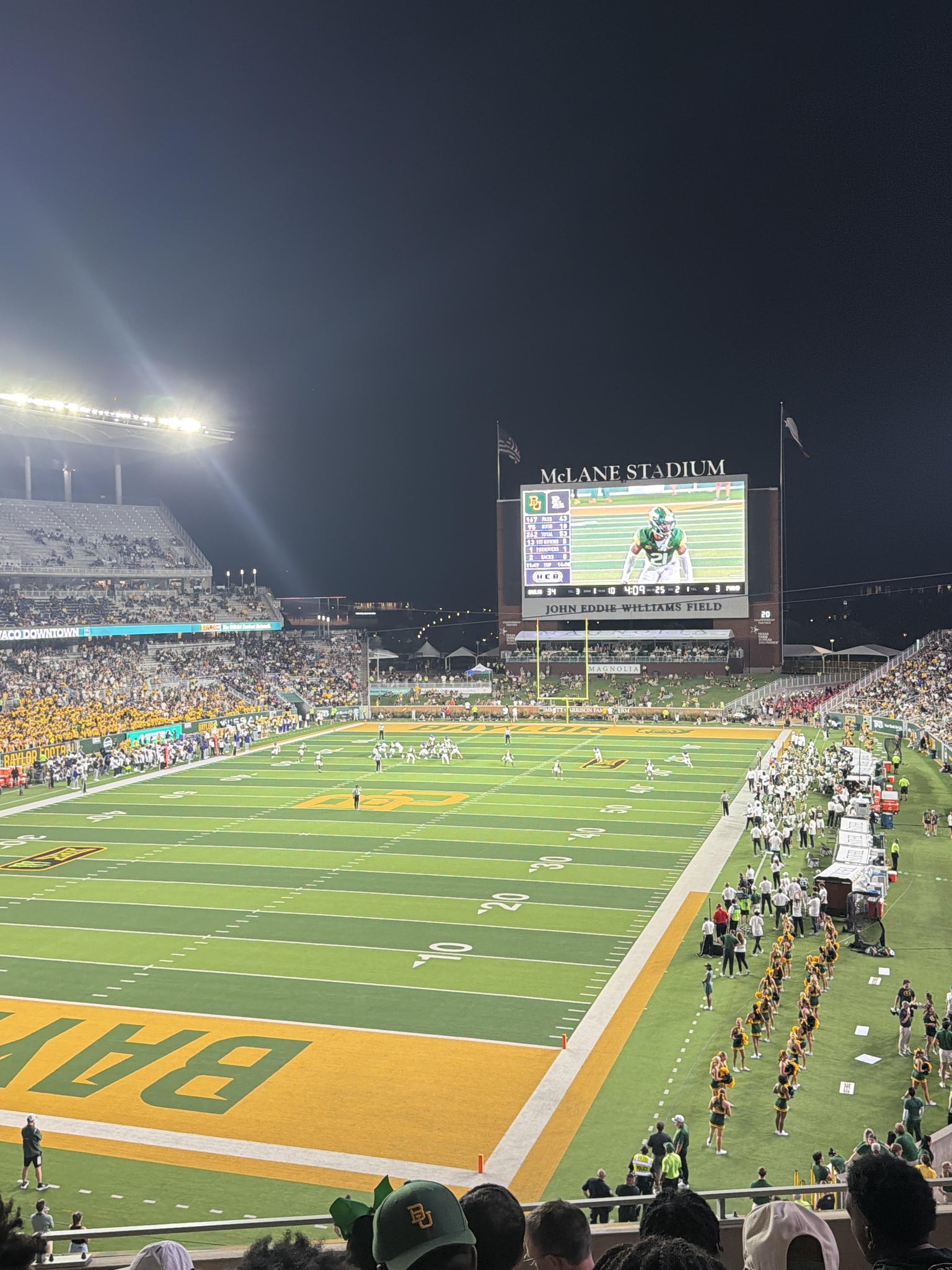 Vue réelle des fans prise de la Section 213 au site McLane Stadium par Jason G