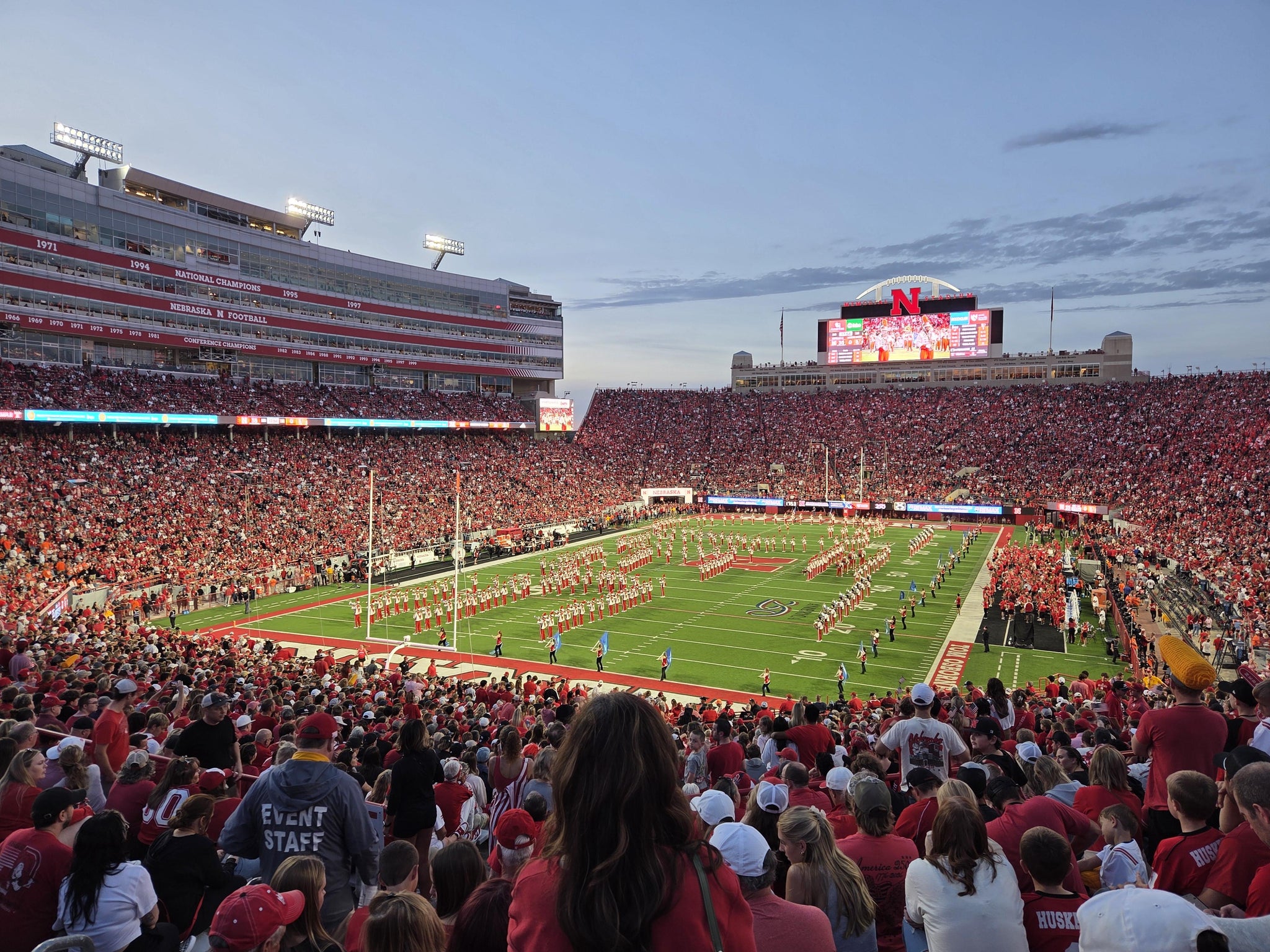 Vue réelle des fans prise de la Section 14 au site Memorial Stadium Nebraska par Jenifer D