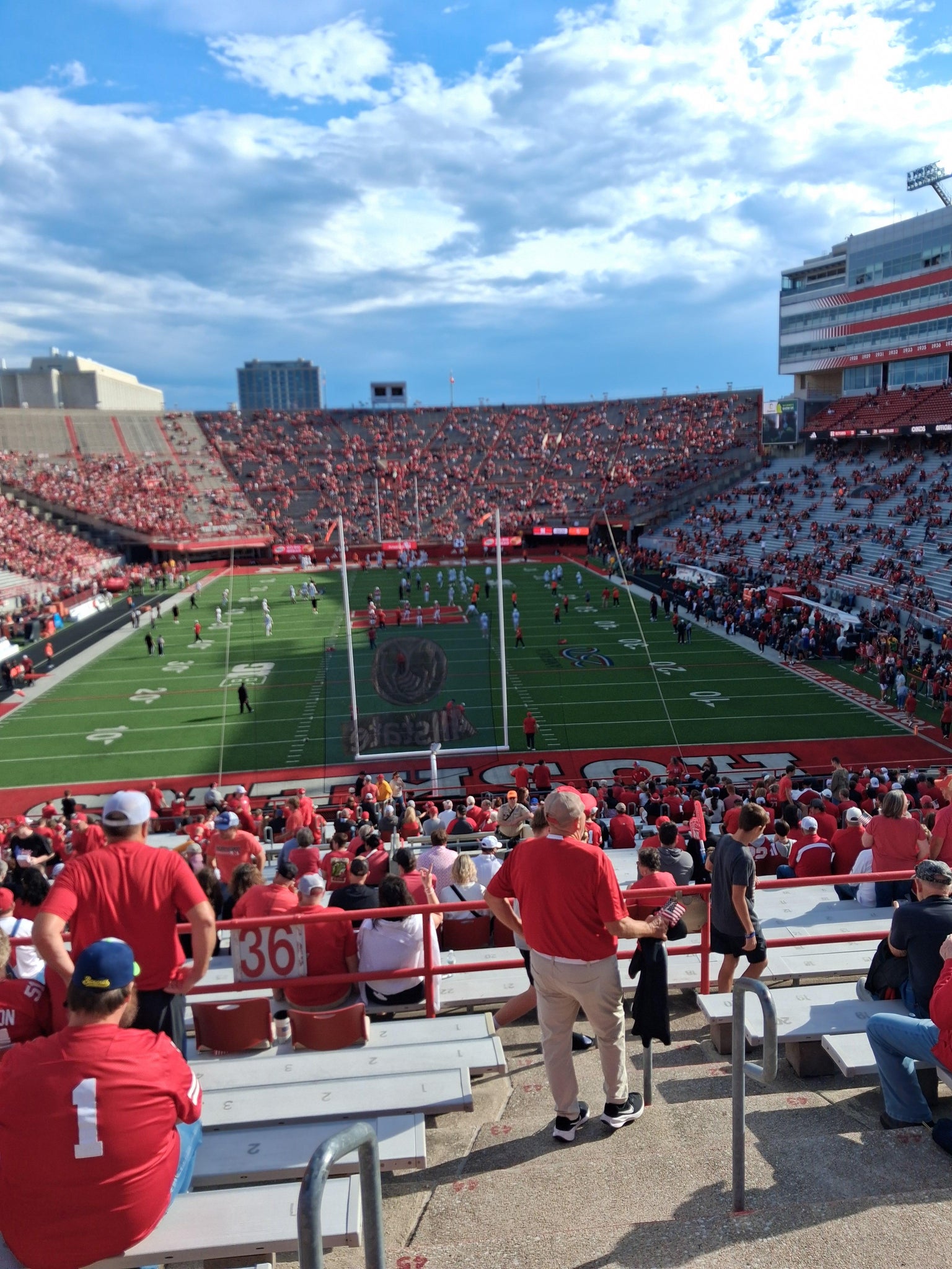 Vue réelle des fans prise de la Section 36 B au site Memorial Stadium Nebraska par Karen B