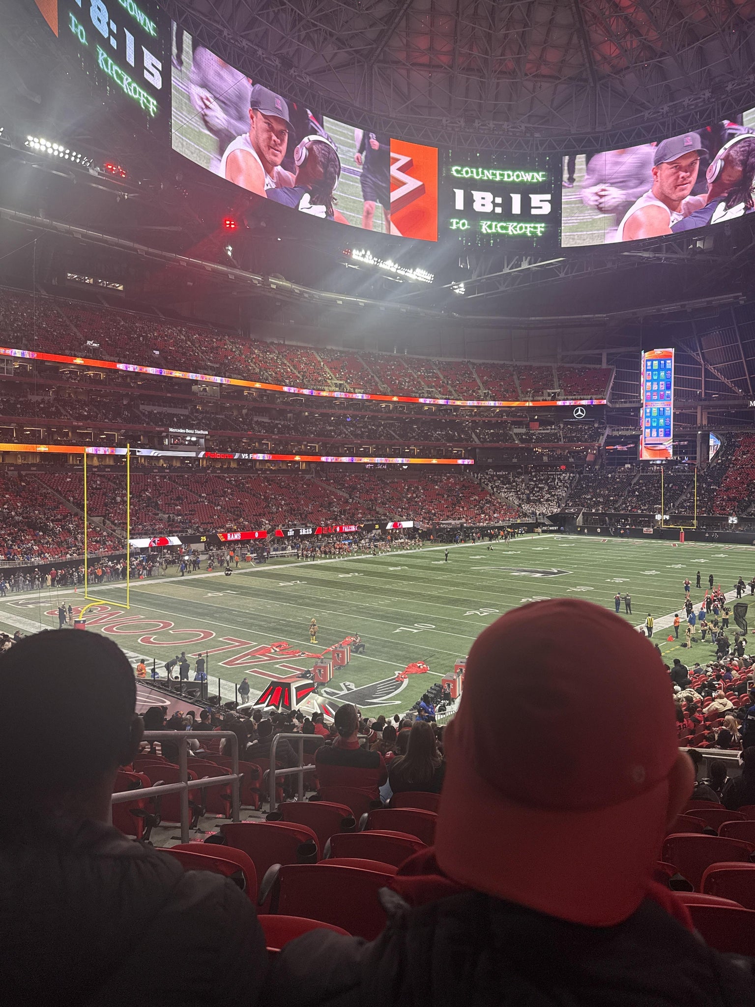 Vue réelle des fans prise de la Section 116 au site Mercedes-Benz Stadium par Shante J