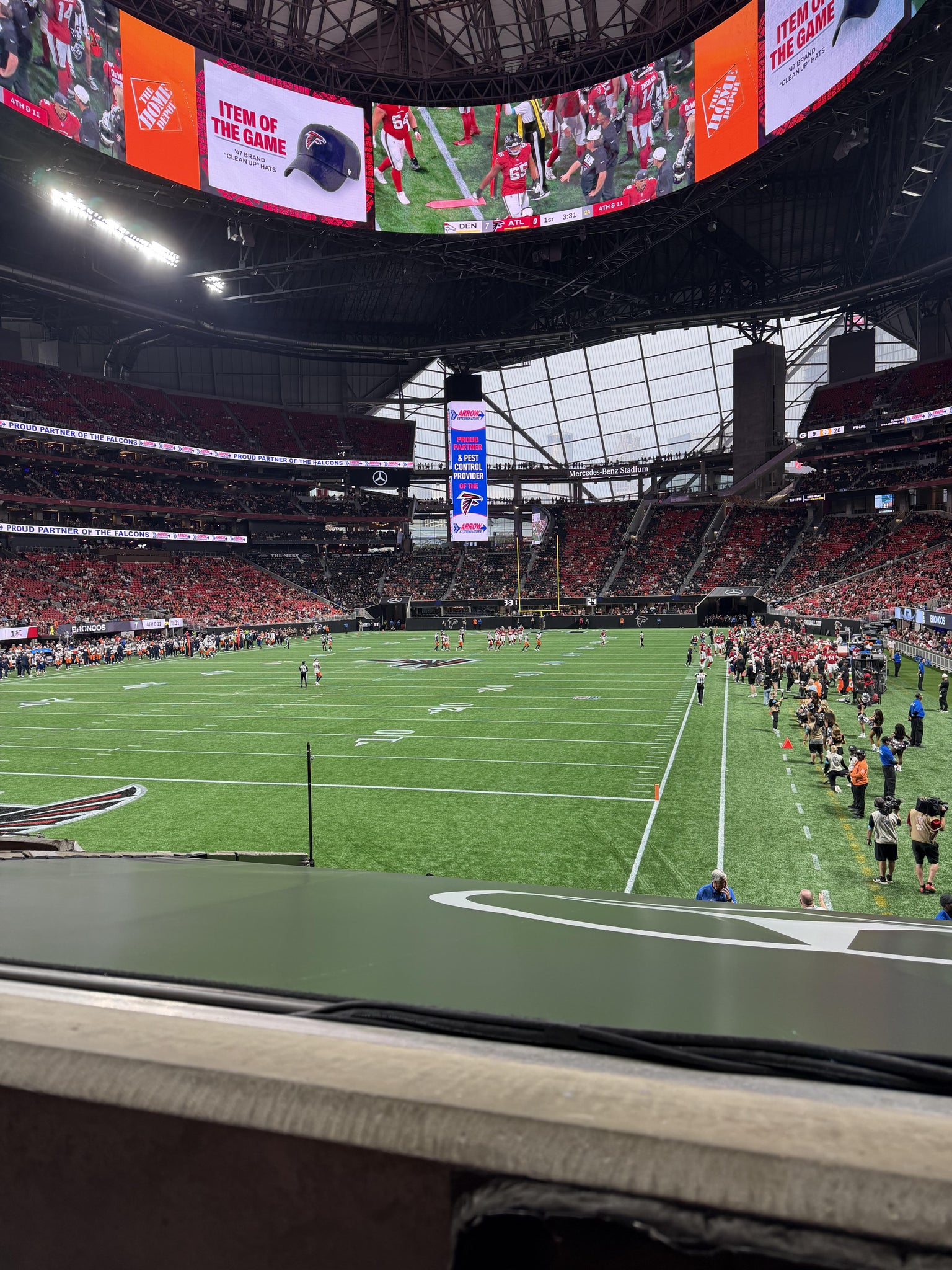 Vue réelle des fans prise de la Section 117 au site Mercedes-Benz Stadium par Alexis G