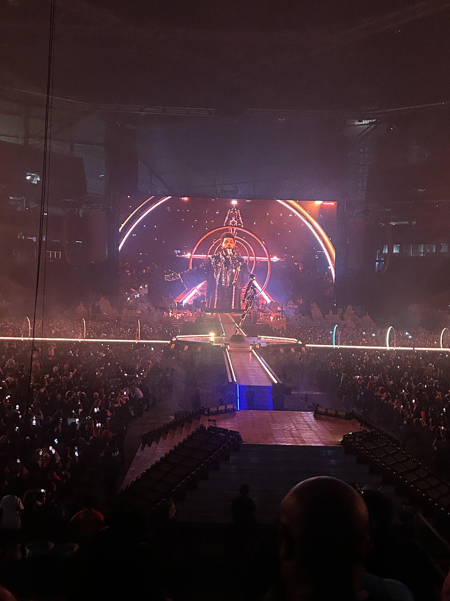 Vue réelle des fans prise de la Section 119 au site Mercedes-Benz Stadium par Aley T