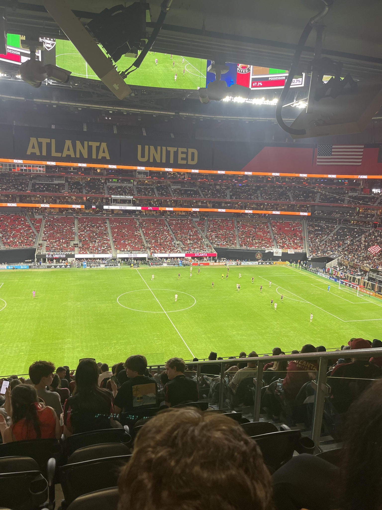 Vue réelle des fans prise de la Club 212 au site Mercedes-Benz Stadium par Charles M