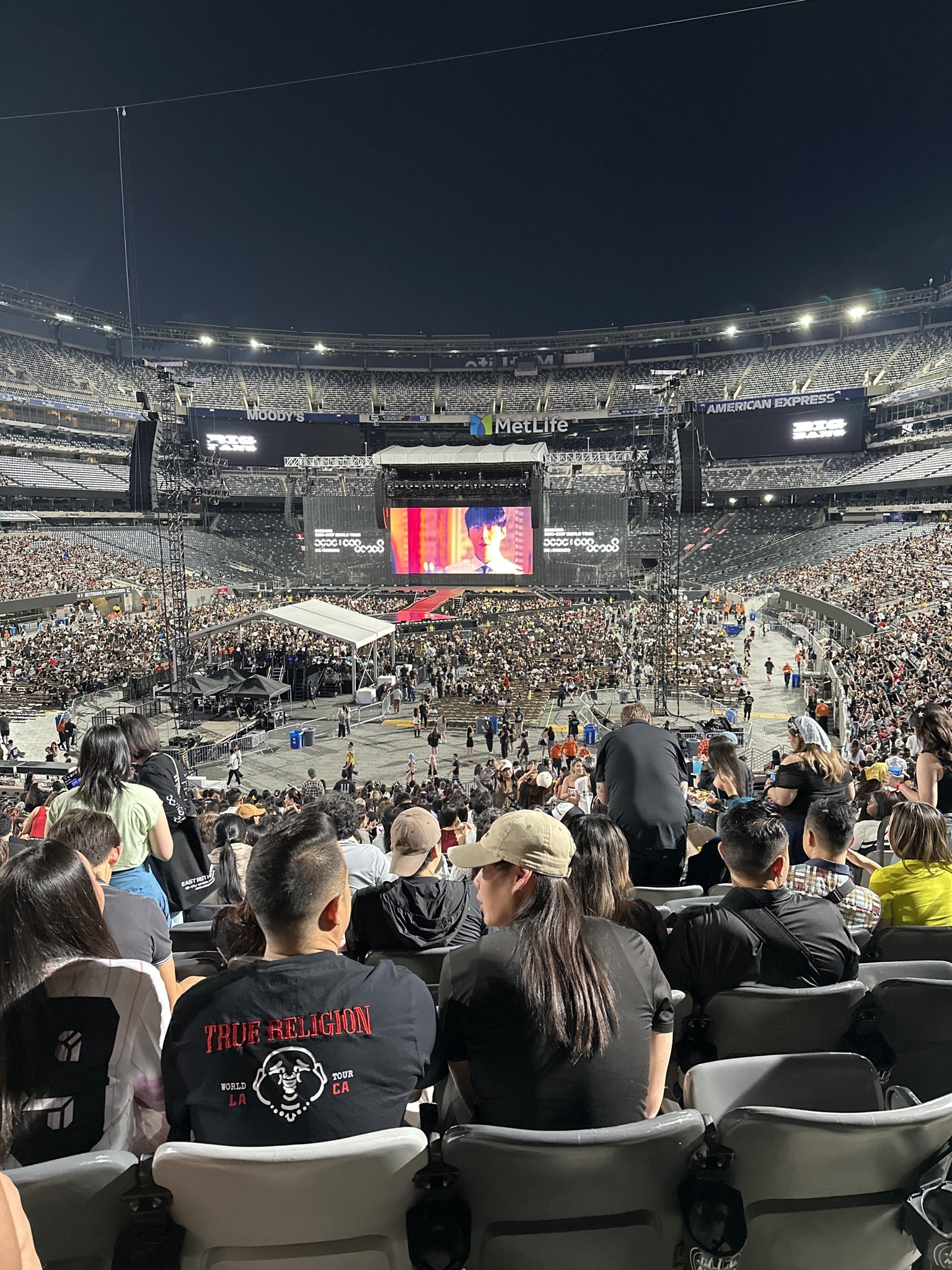 Real Fan View taken from Section 124 at MetLife Stadium by Do hee J