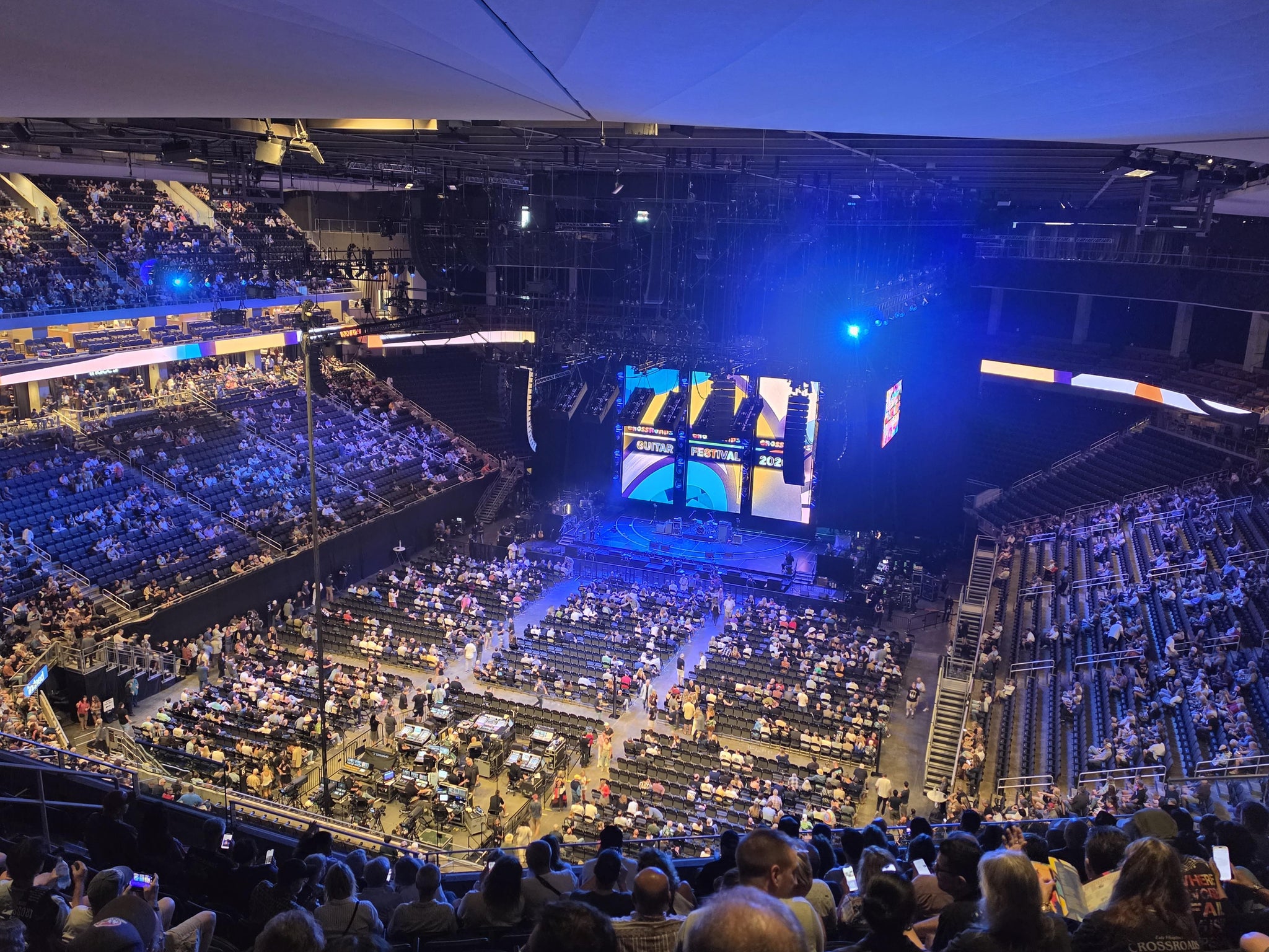Vue réelle des fans prise de la Section 211 au site Moody Center ATX par Tracy H