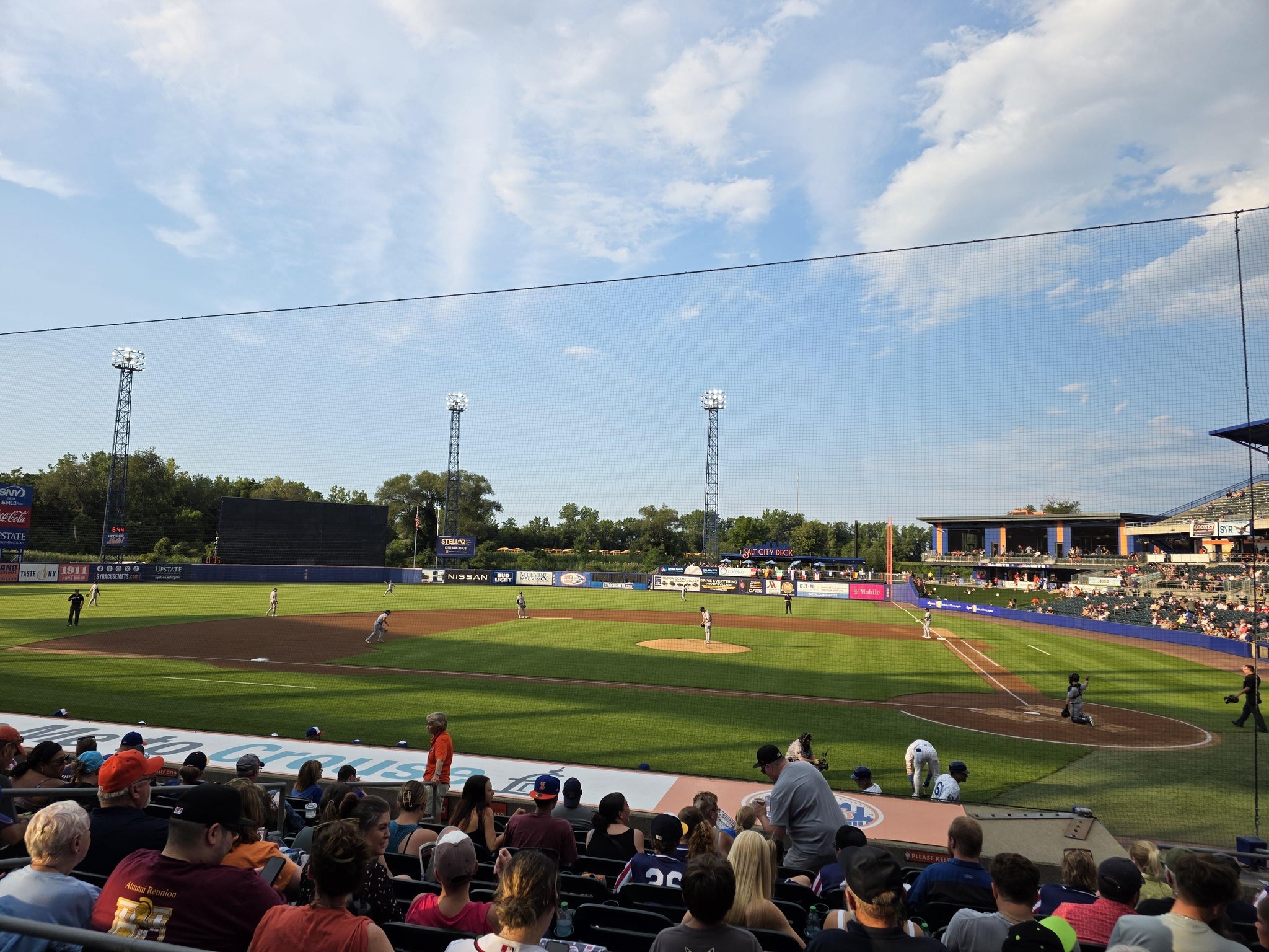 Vue réelle des fans prise de la Section 212 au site NBT Bank Stadium par Kymric D
