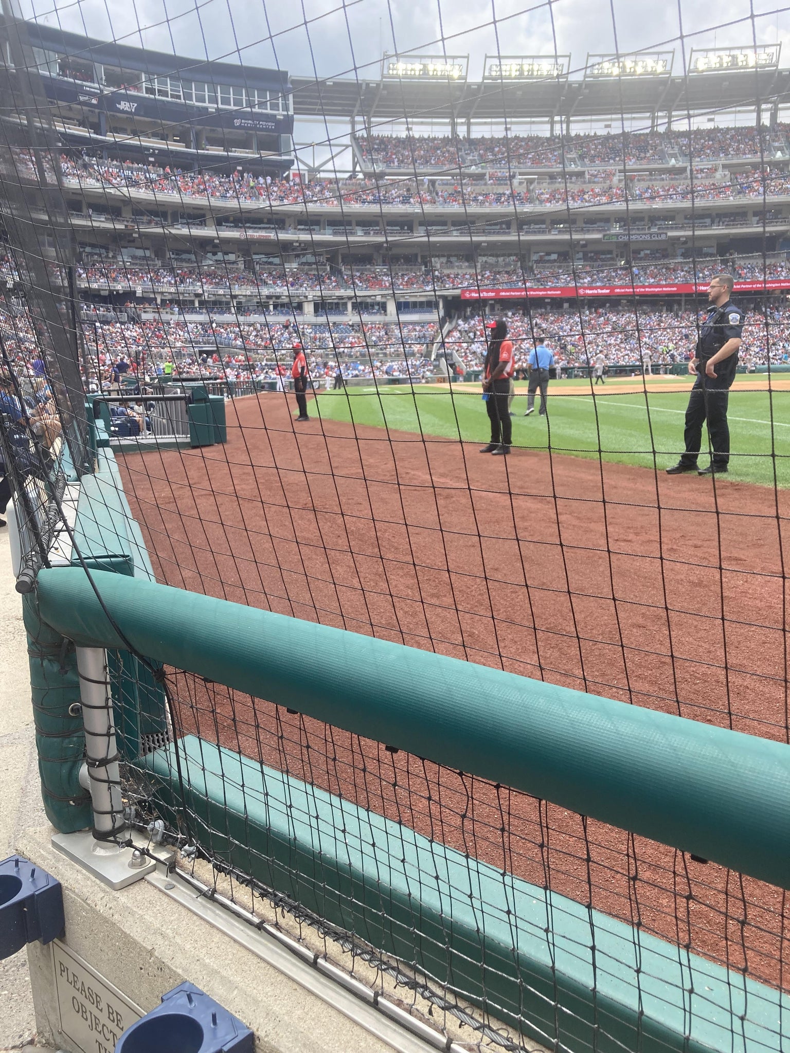 Vue réelle des fans prise de la Section 135 au site Nationals Park par Daniel H