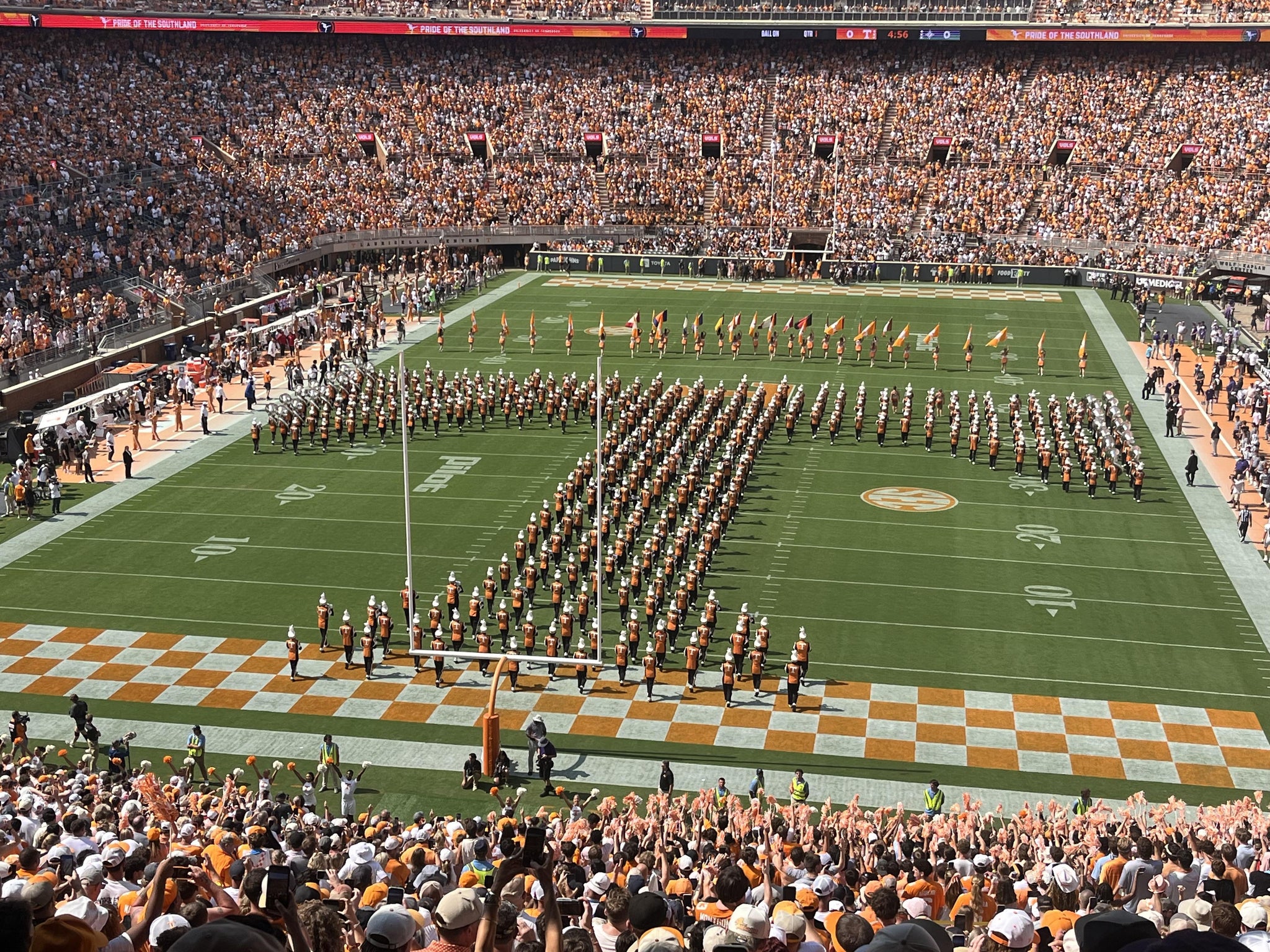 Vue réelle des fans prise de la Section K au site Neyland Stadium par Edward H