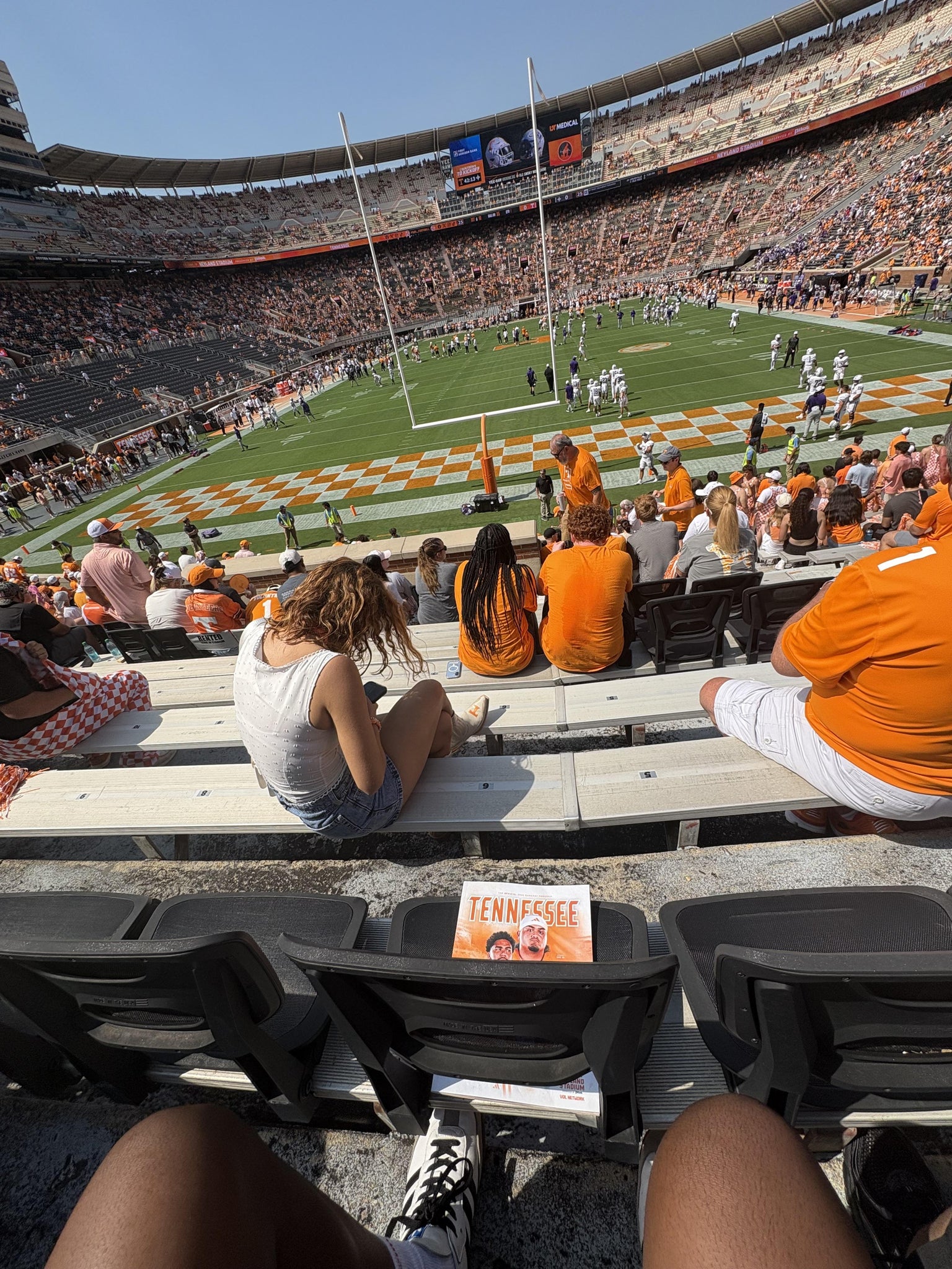 Vue réelle des fans prise de la Section L au site Neyland Stadium par Jermon E