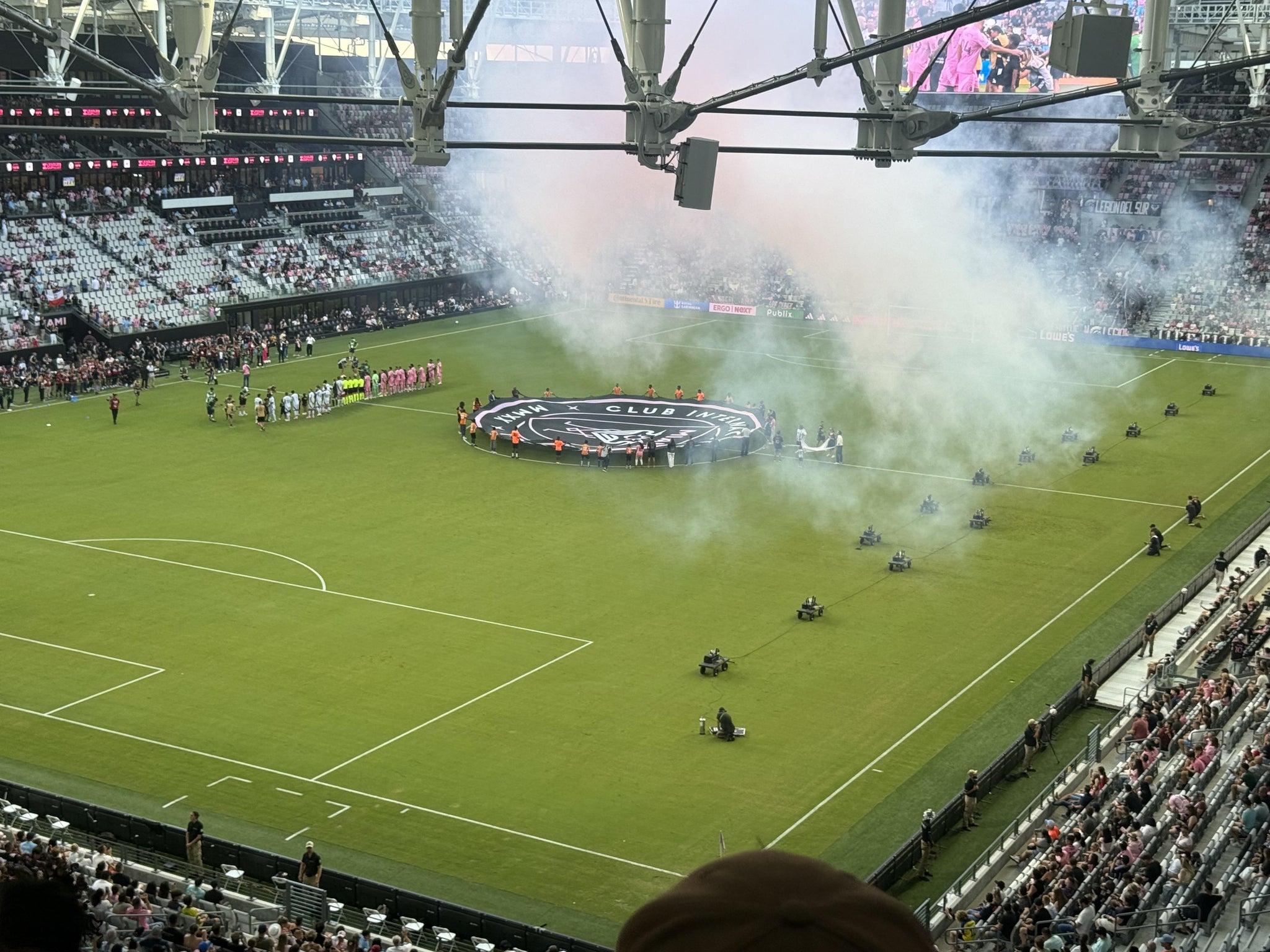 Vue réelle des fans prise de la Section 213 au site Nu Stadium par Sebastian A