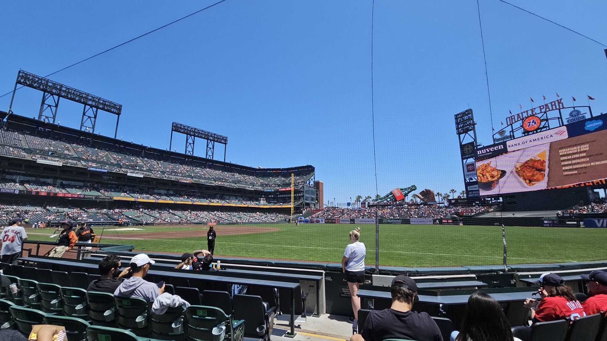 Vue réelle des fans prise de la Lower Box 103 au site Oracle Park par Matt E