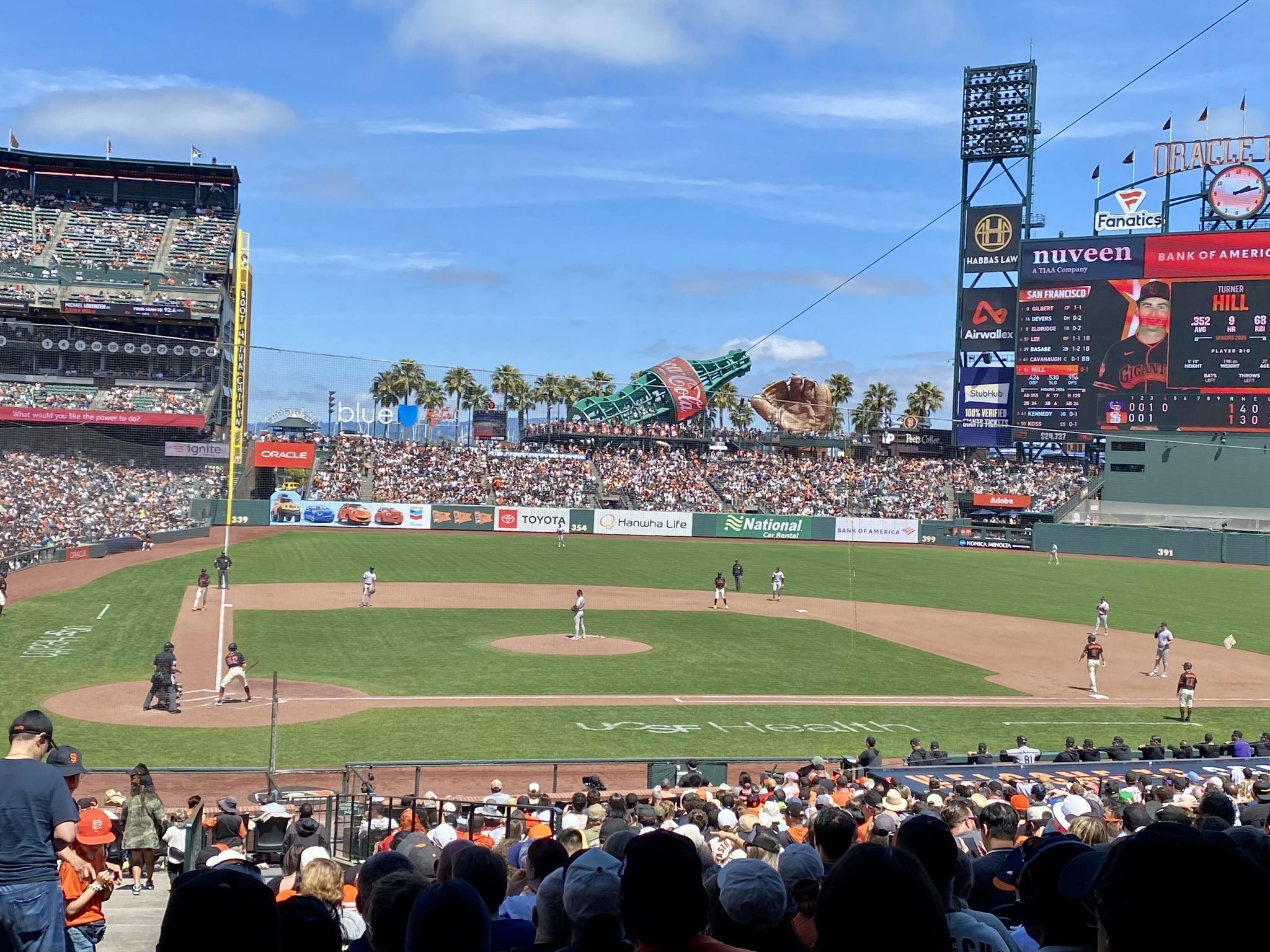 Vue réelle des fans prise de la Lower Box 110 au site Oracle Park par Jadine C