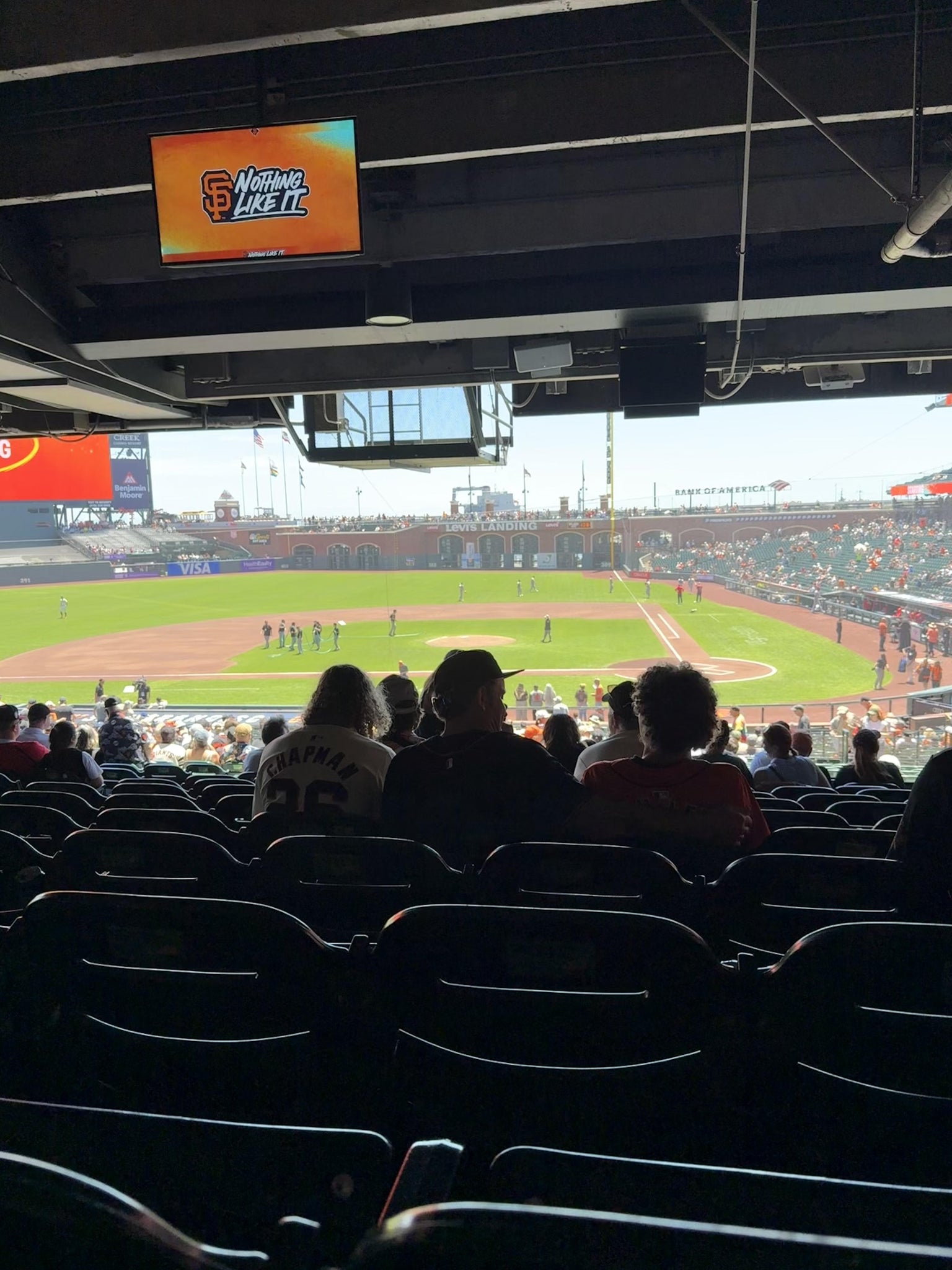 Vue réelle des fans prise de la Lower Box 121 au site Oracle Park par Anonymous User