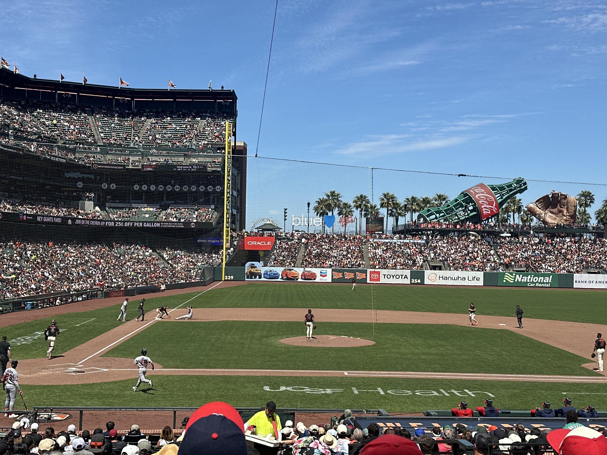 Vue réelle des fans prise de la Premium Lower Box 109 au site Oracle Park par Minerva H