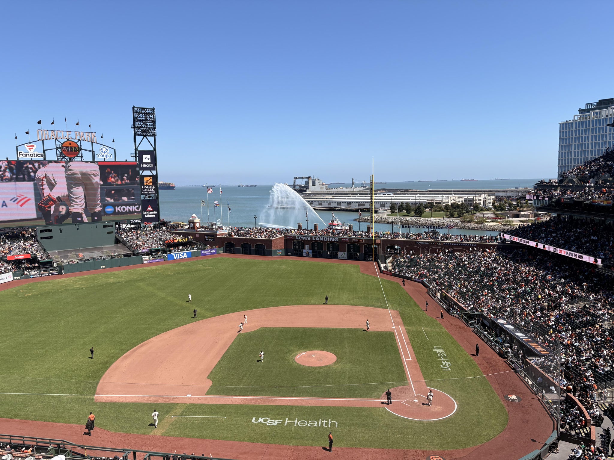 Vue réelle des fans prise de la View Reserved 321 au site Oracle Park par Arturo T