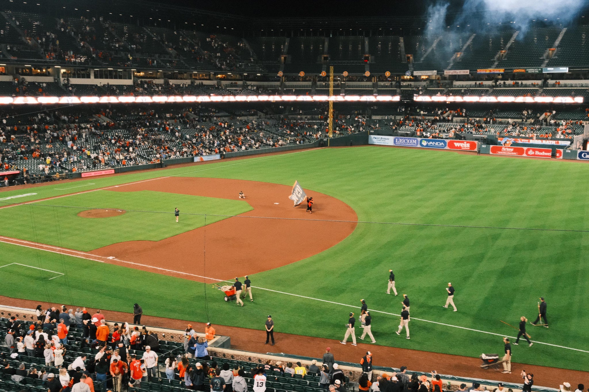 Vue réelle des fans prise de la Section 214 au site Oriole Park at Camden Yards par Anonymous User