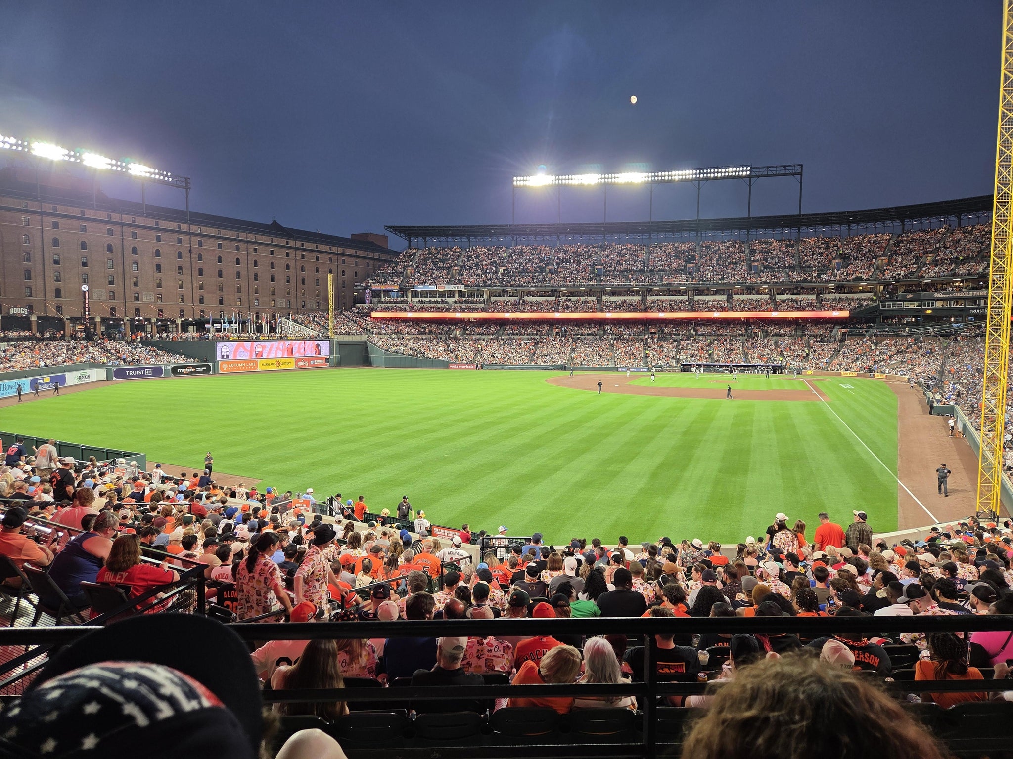 Vue réelle des fans prise de la Section 79 au site Oriole Park at Camden Yards par Adrian M