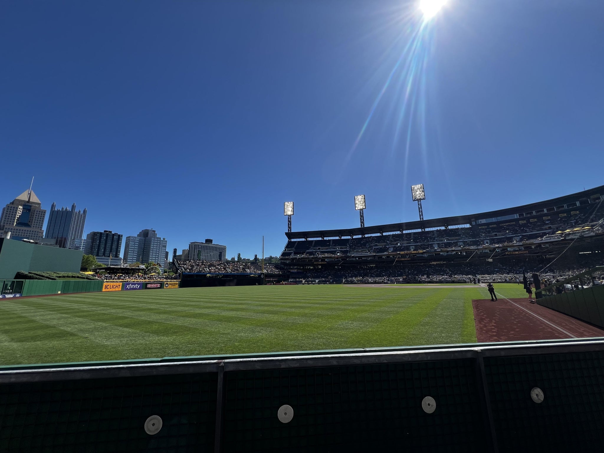 Vue réelle des fans prise de la Section 133 au site PNC Park par Andrew P