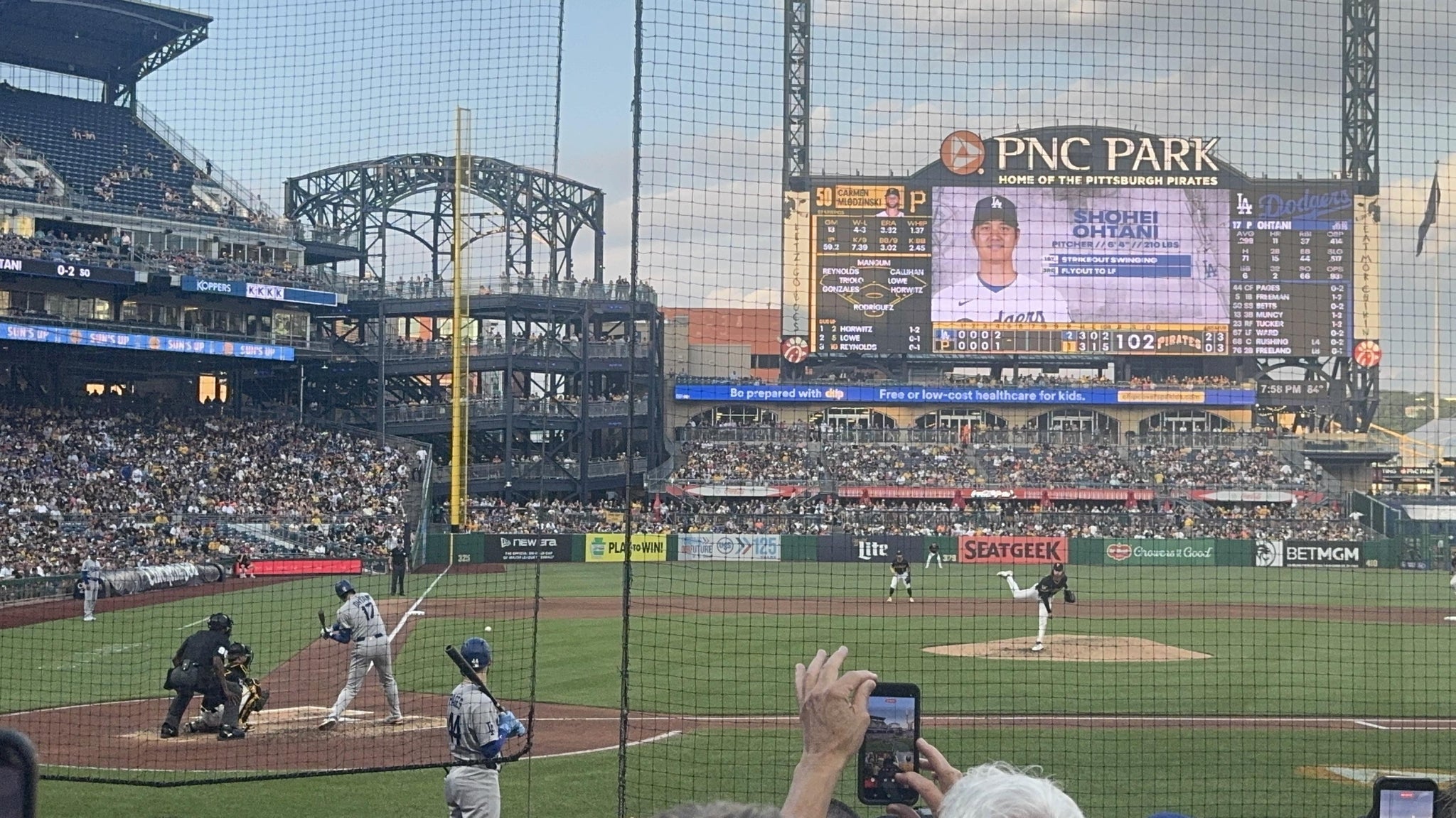 Vue réelle des fans prise de la Dugout Box 13 au site PNC Park par Dave D