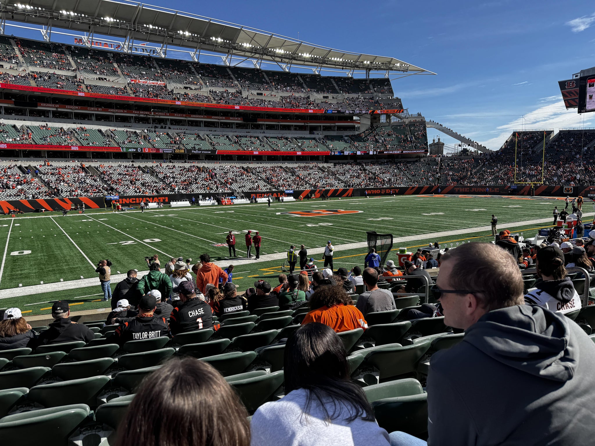 Vue réelle des fans prise de la Section 114 au site Paycor Stadium par Sean R