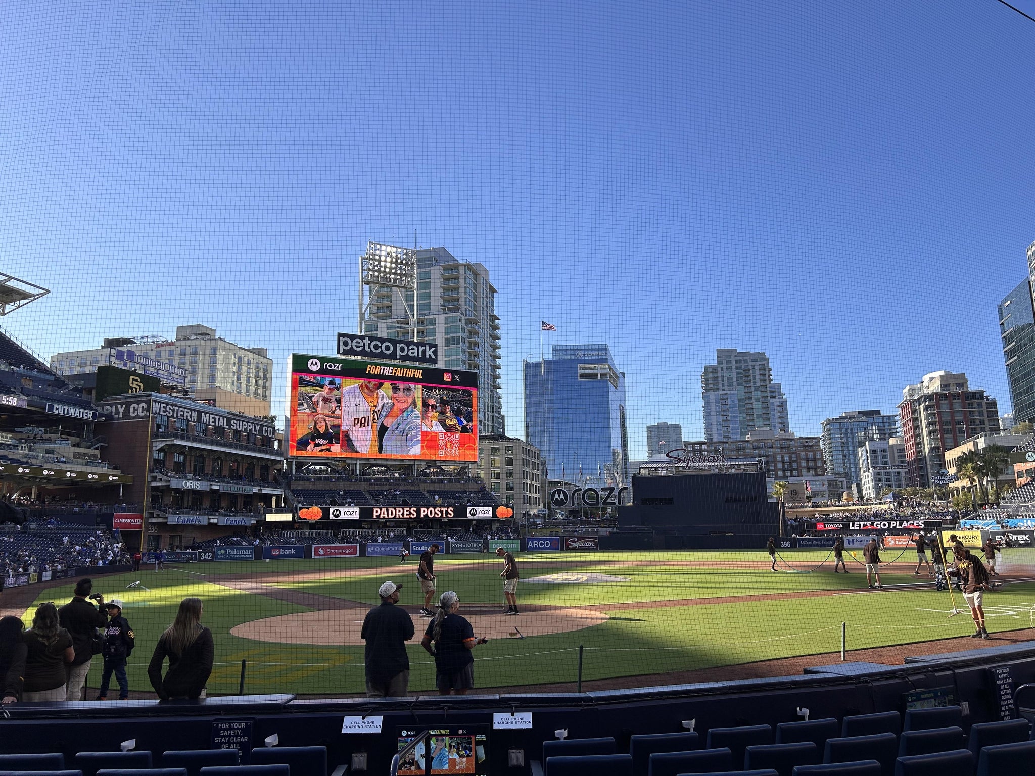 Vue réelle des fans prise de la Section 101 au site Petco Park par Josh P