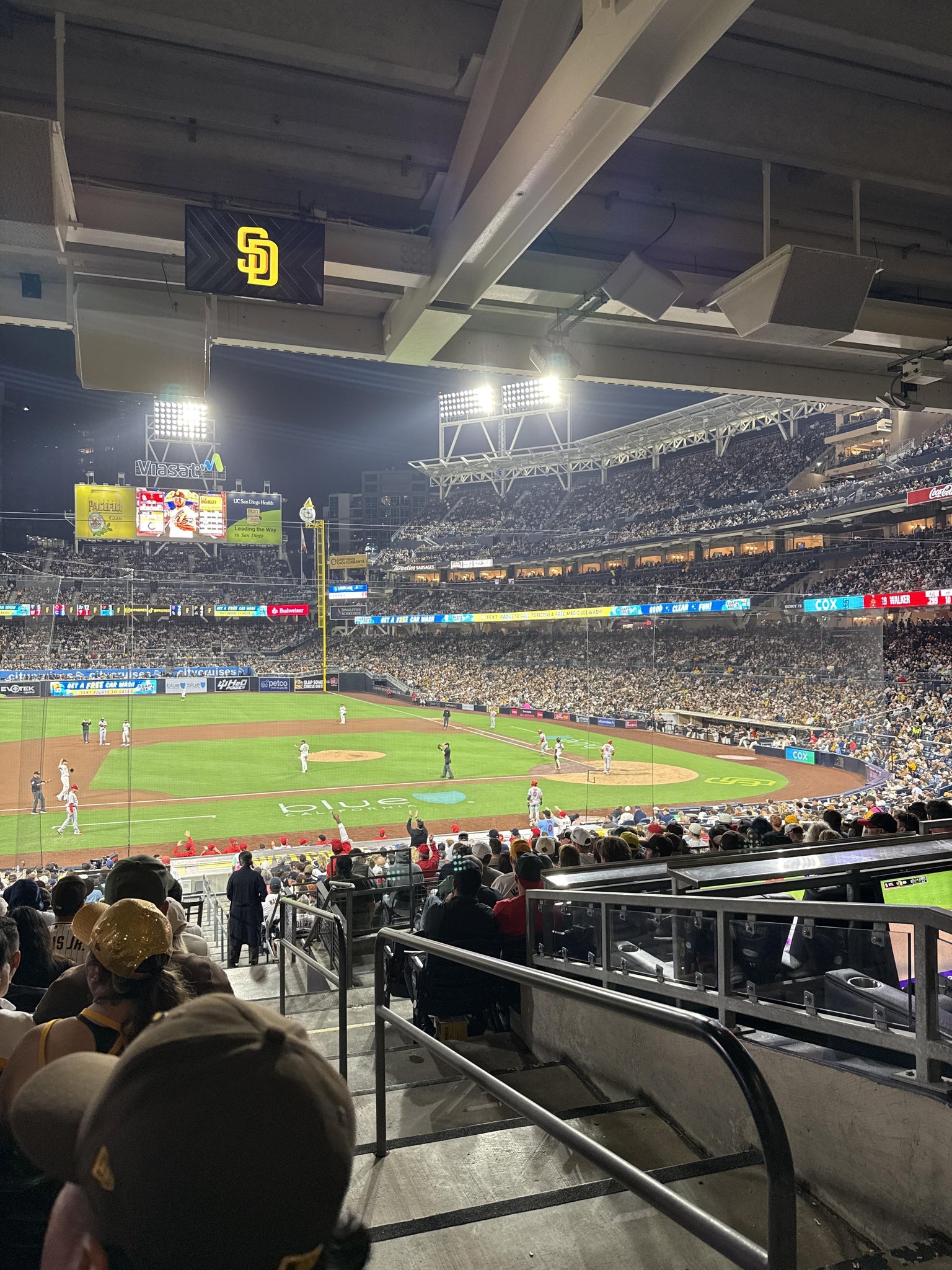 Vue réelle des fans prise de la Section 110 au site Petco Park par Cesar L