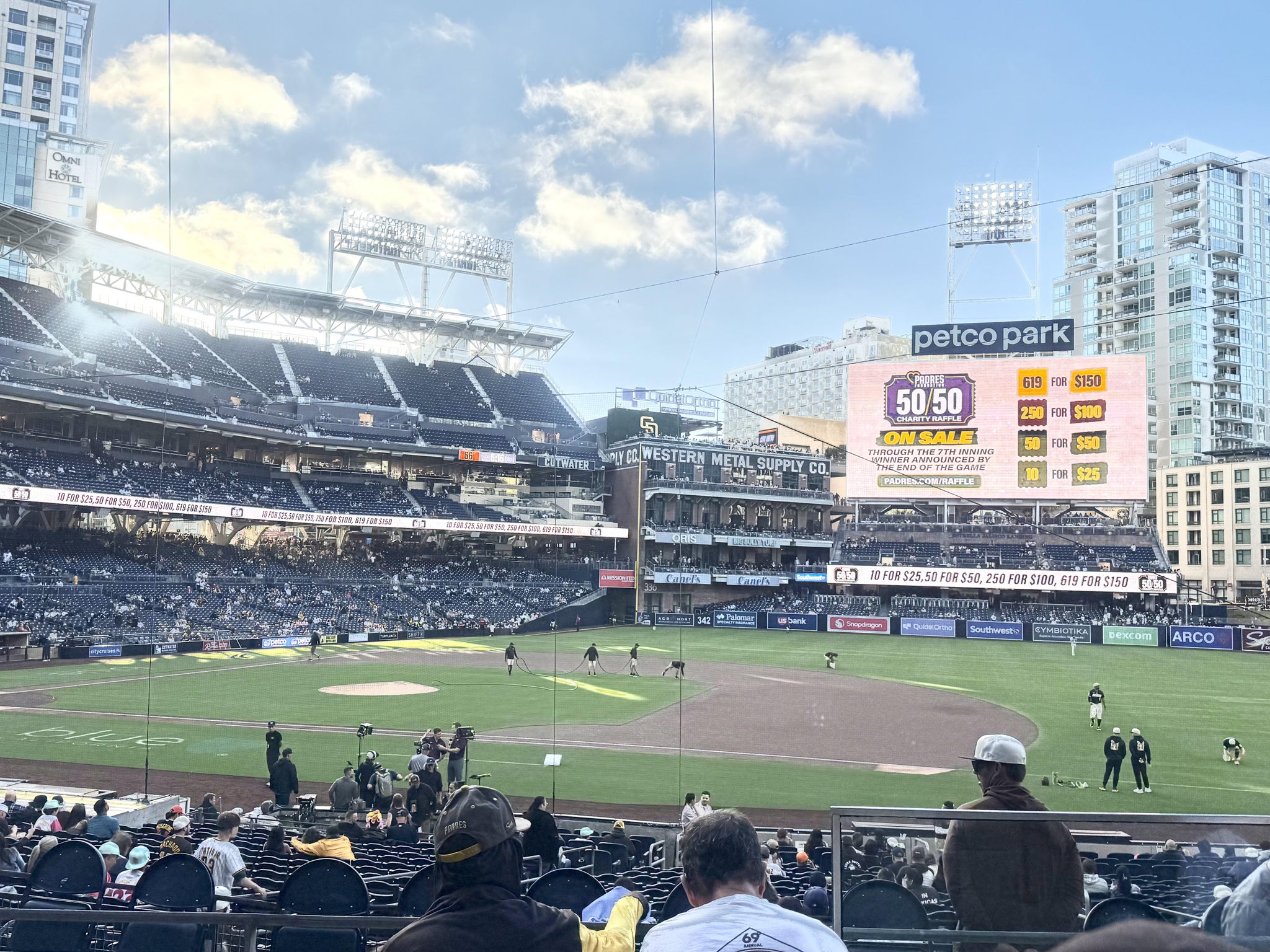 Vue réelle des fans prise de la Section 111 au site Petco Park par Miguel D