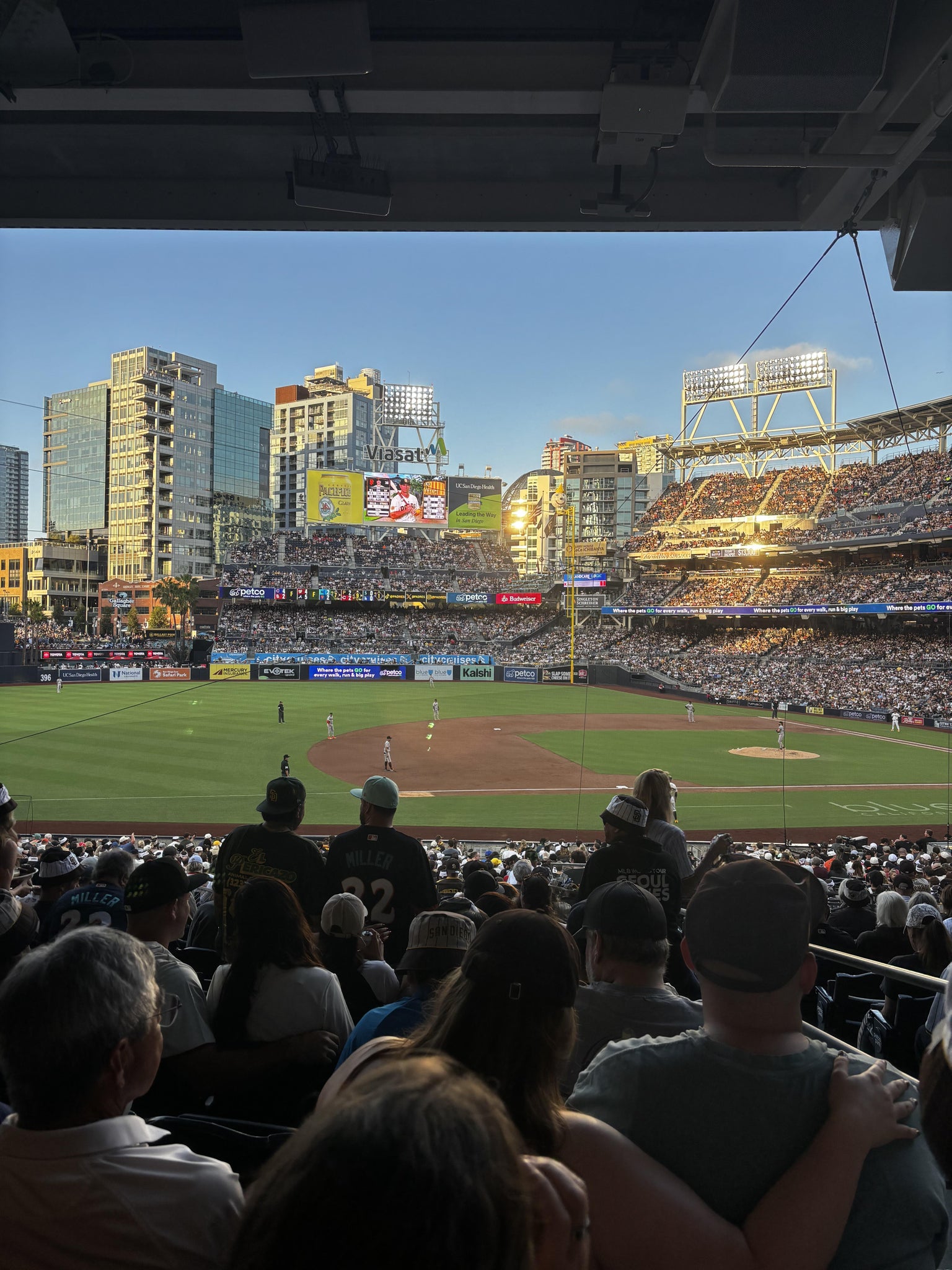 Vue réelle des fans prise de la Section 114 au site Petco Park par Anonymous User