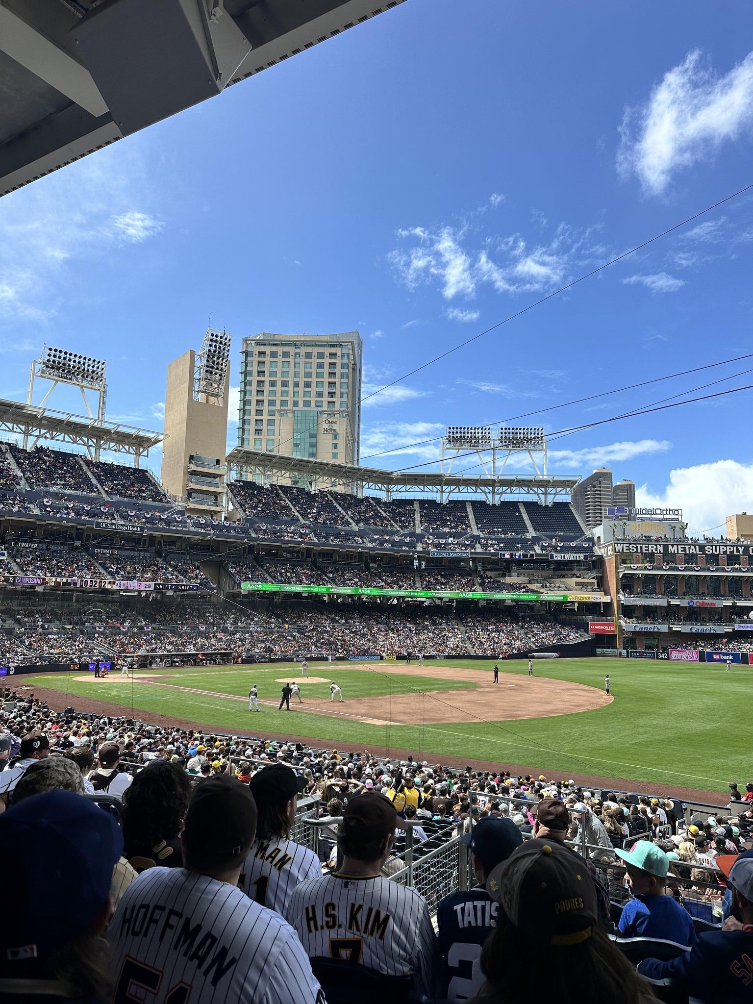Vue réelle des fans prise de la Section 117 au site Petco Park par Nicole Y