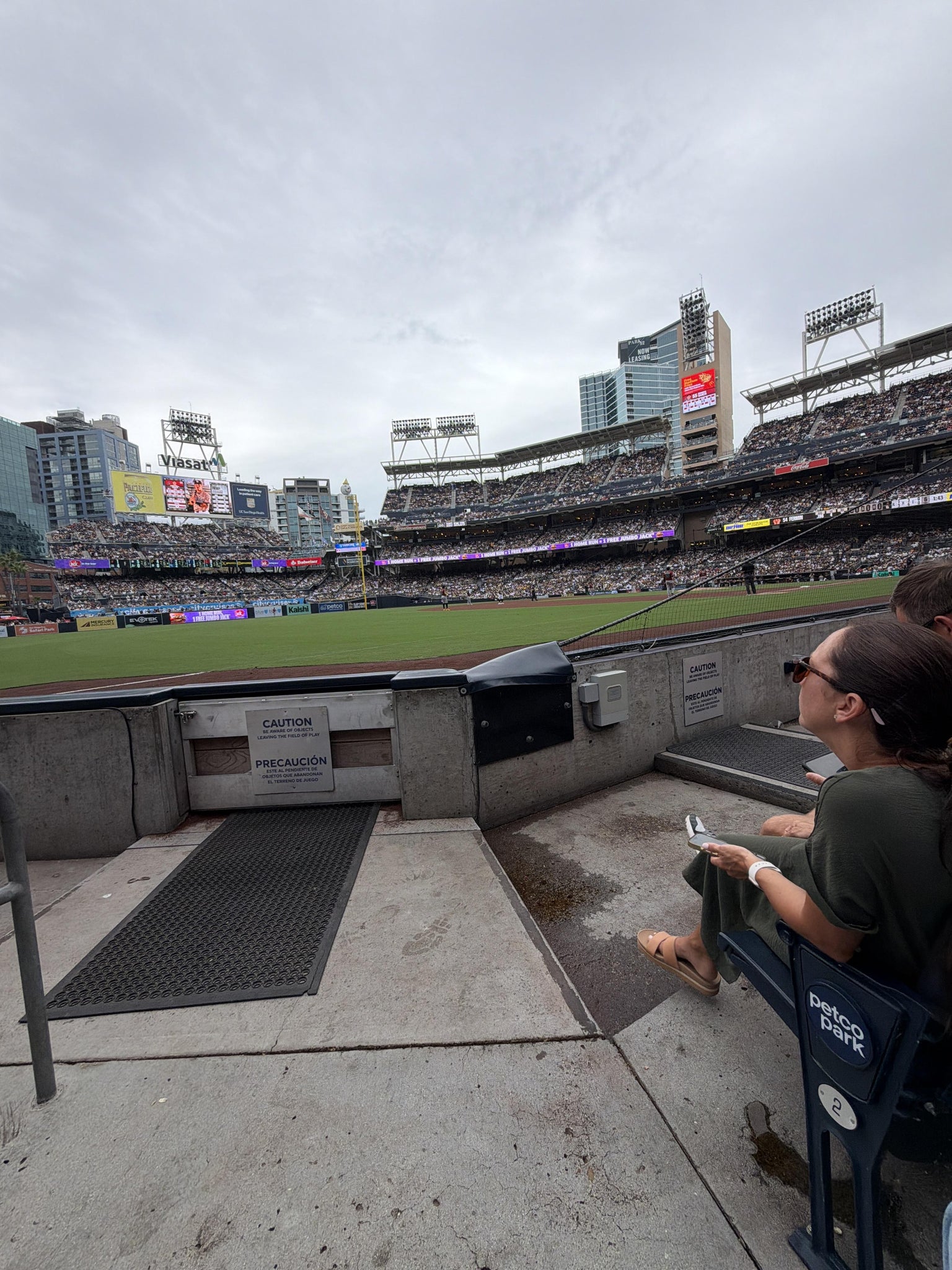 Vue réelle des fans prise de la Section 120 au site Petco Park par Olivia B