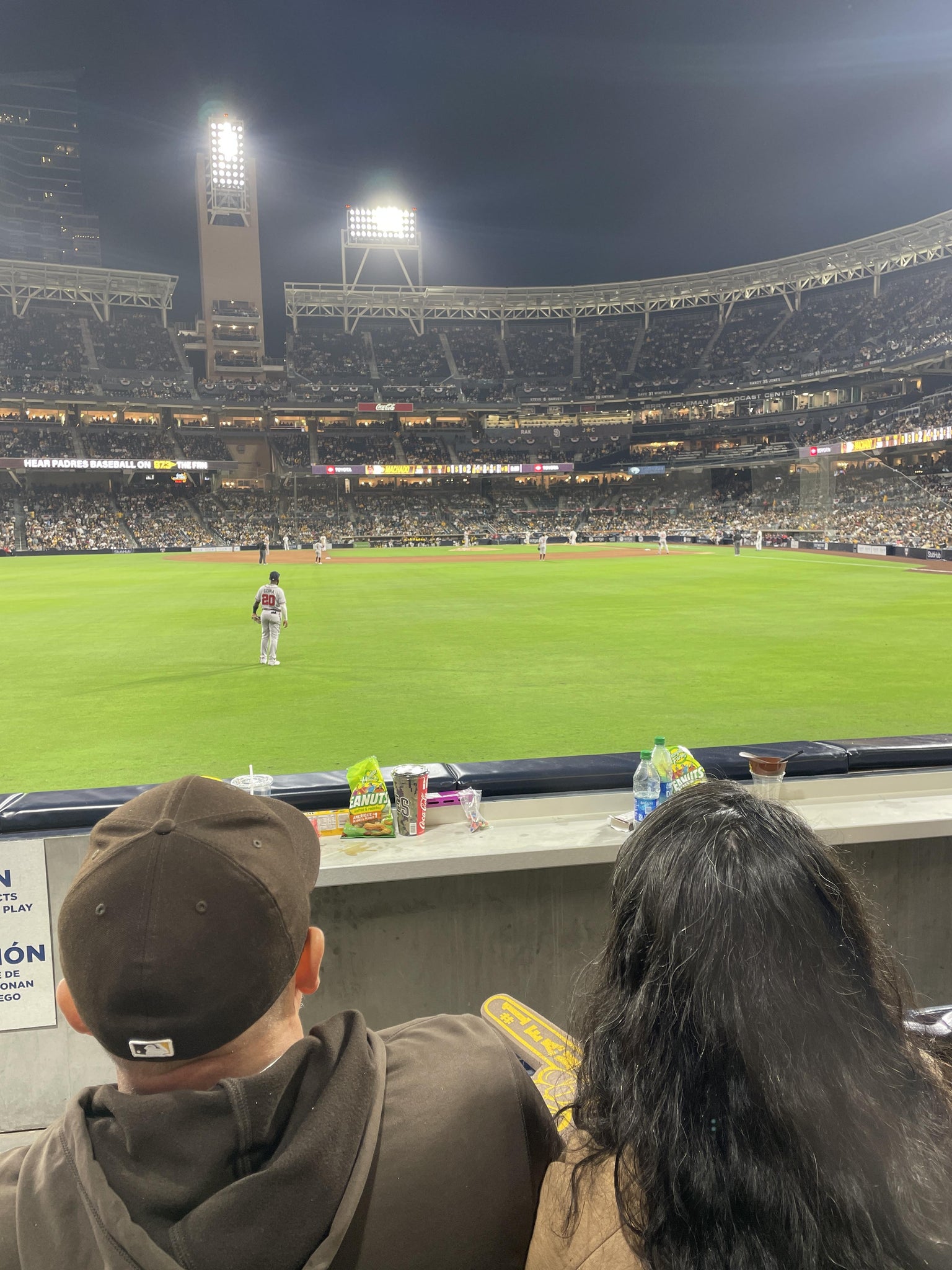 Vue réelle des fans prise de la Section 128 au site Petco Park par David K