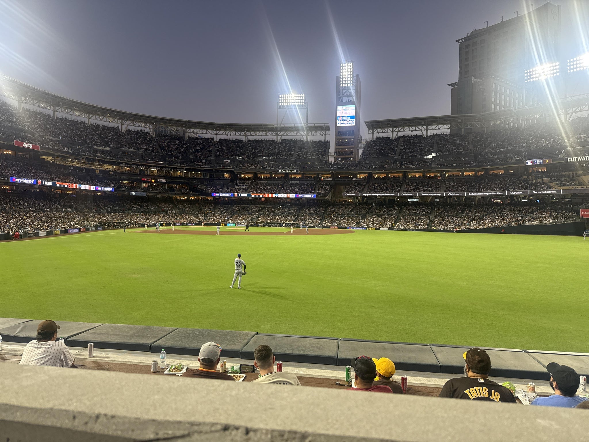Vue réelle des fans prise de la Section 135 au site Petco Park par Nathan L