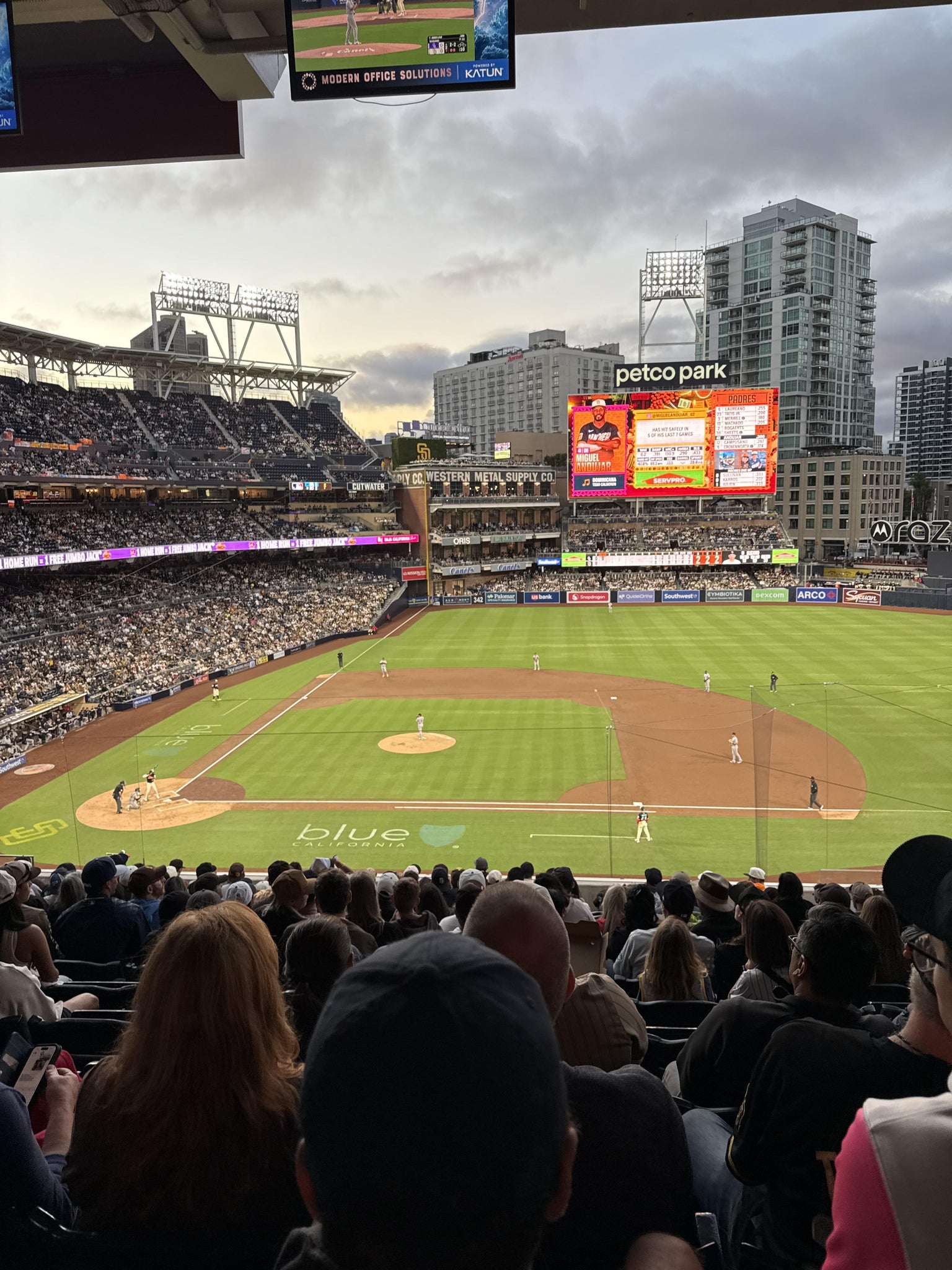 Vue réelle des fans prise de la Section 207 au site Petco Park par Daniel P