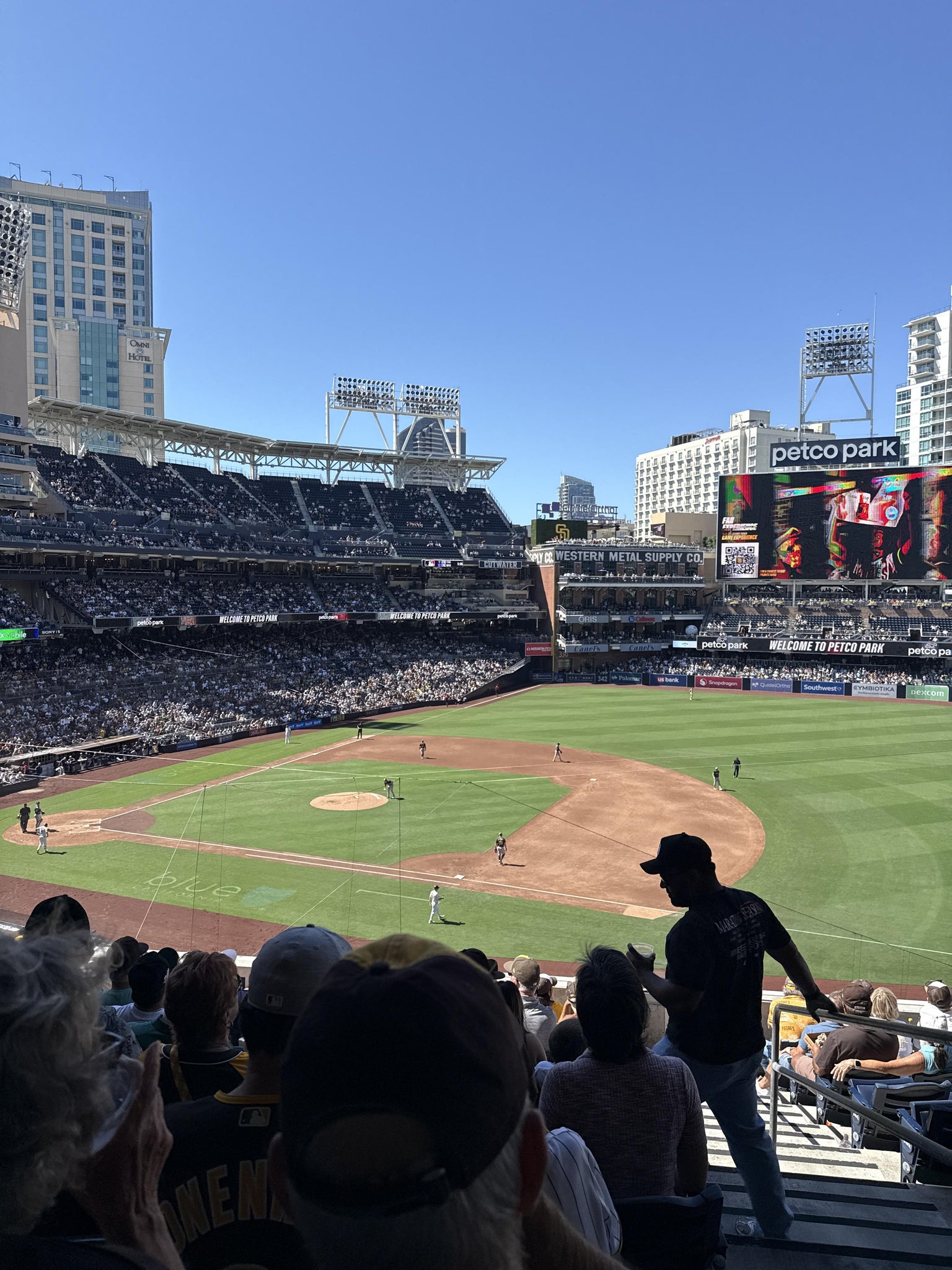 Vue réelle des fans prise de la Section 211 au site Petco Park par Gabriel R